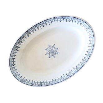 Oval dish, Saint Amand, iron earth