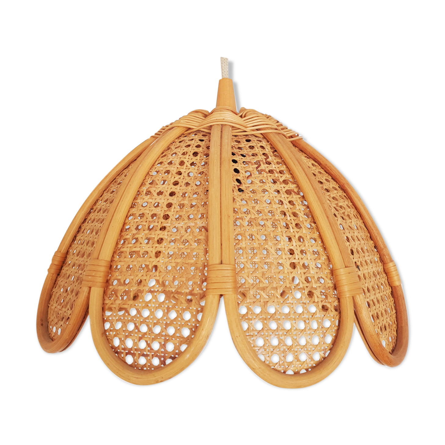 Wicker flower hanging