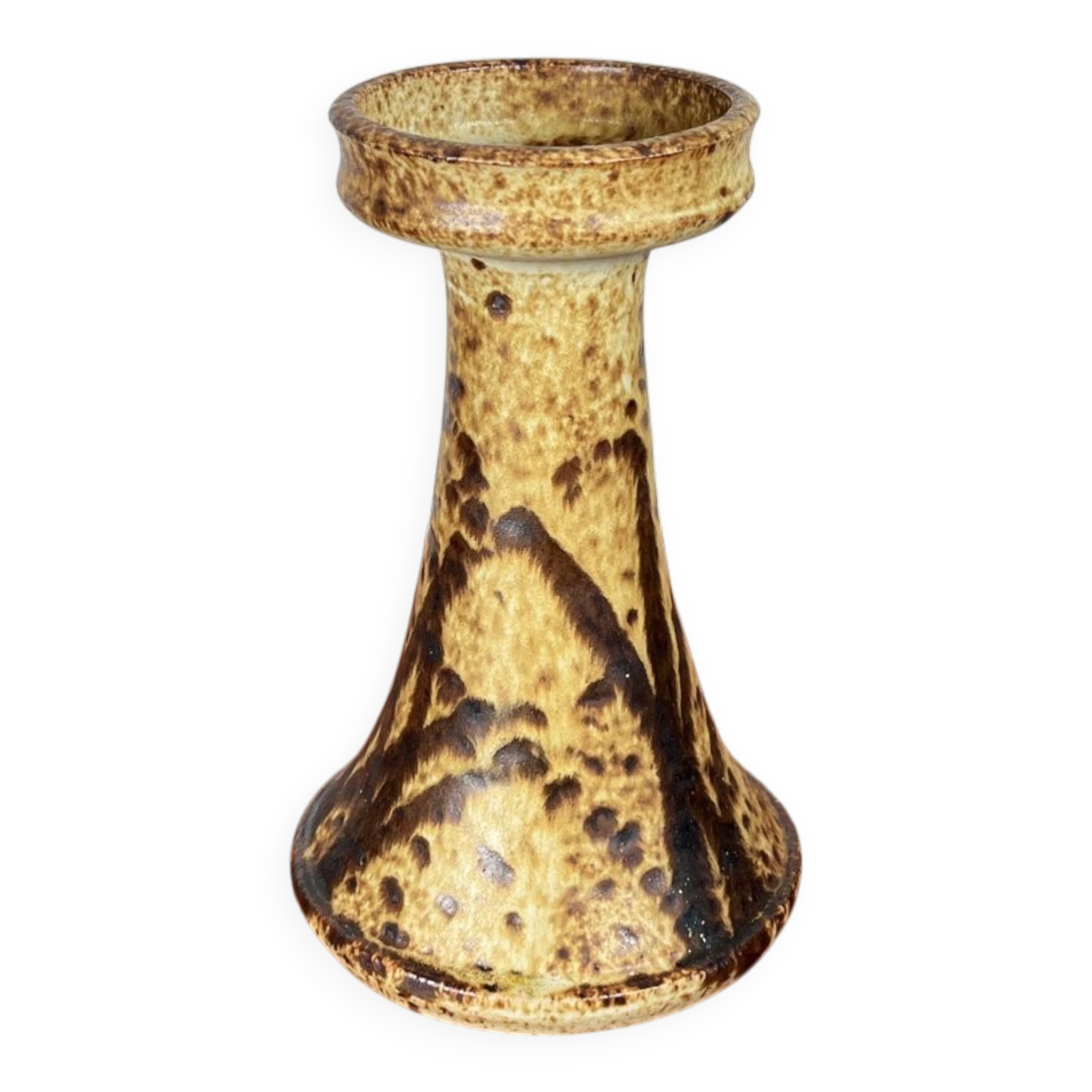 Mid-century Danish studio ceramic candlestick signed Aage Würtz, 1960s.