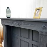 Fireplace mantel