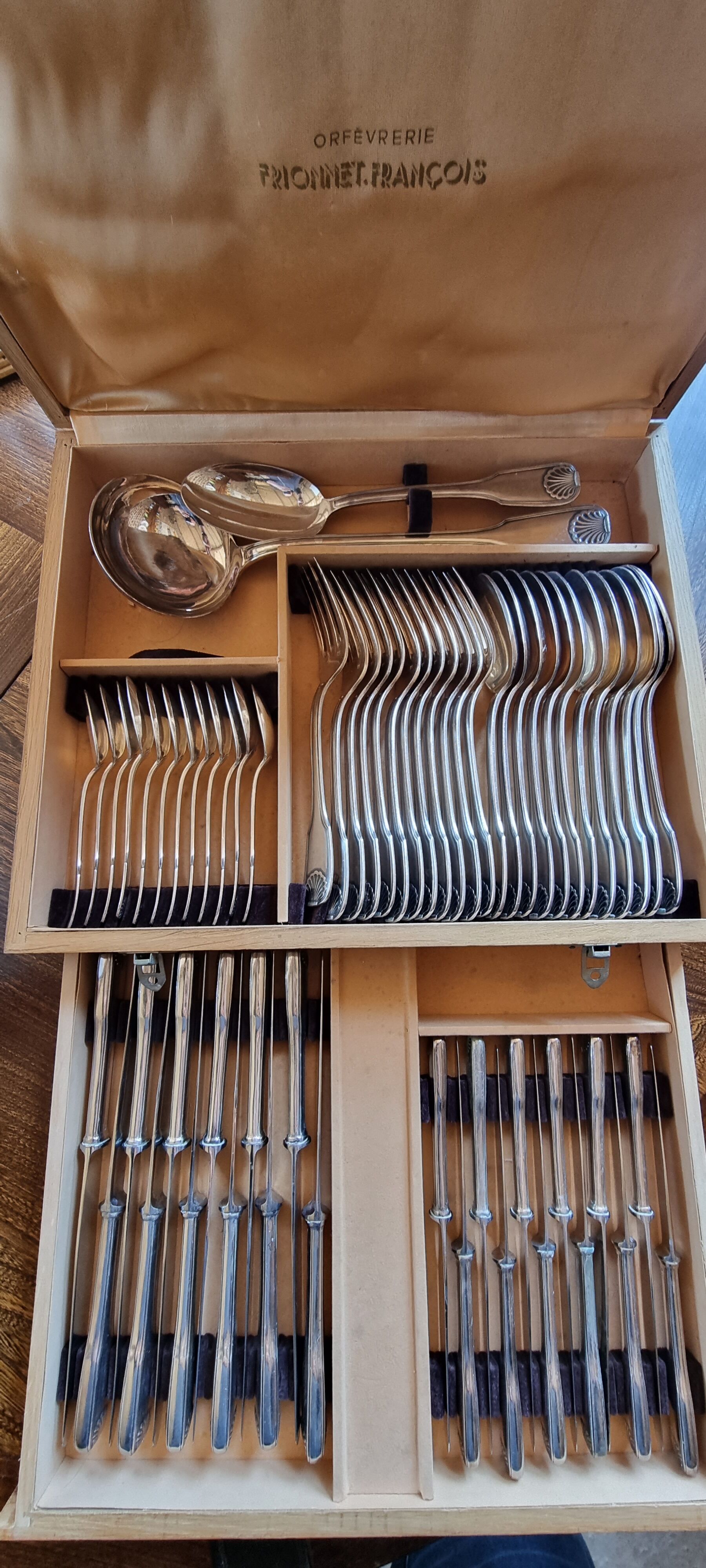 Housewife François Frionnet