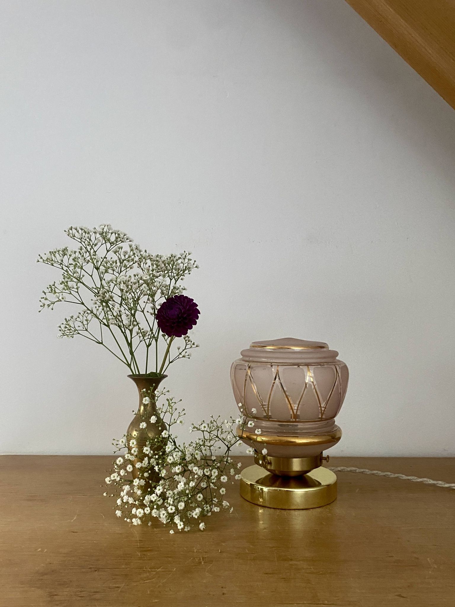 Vintage art deco globe table lamp in pink and gold glass