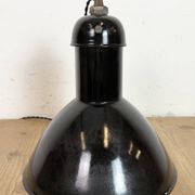 Lampe suspendue industrielle en émail noir de AEG, années 1930