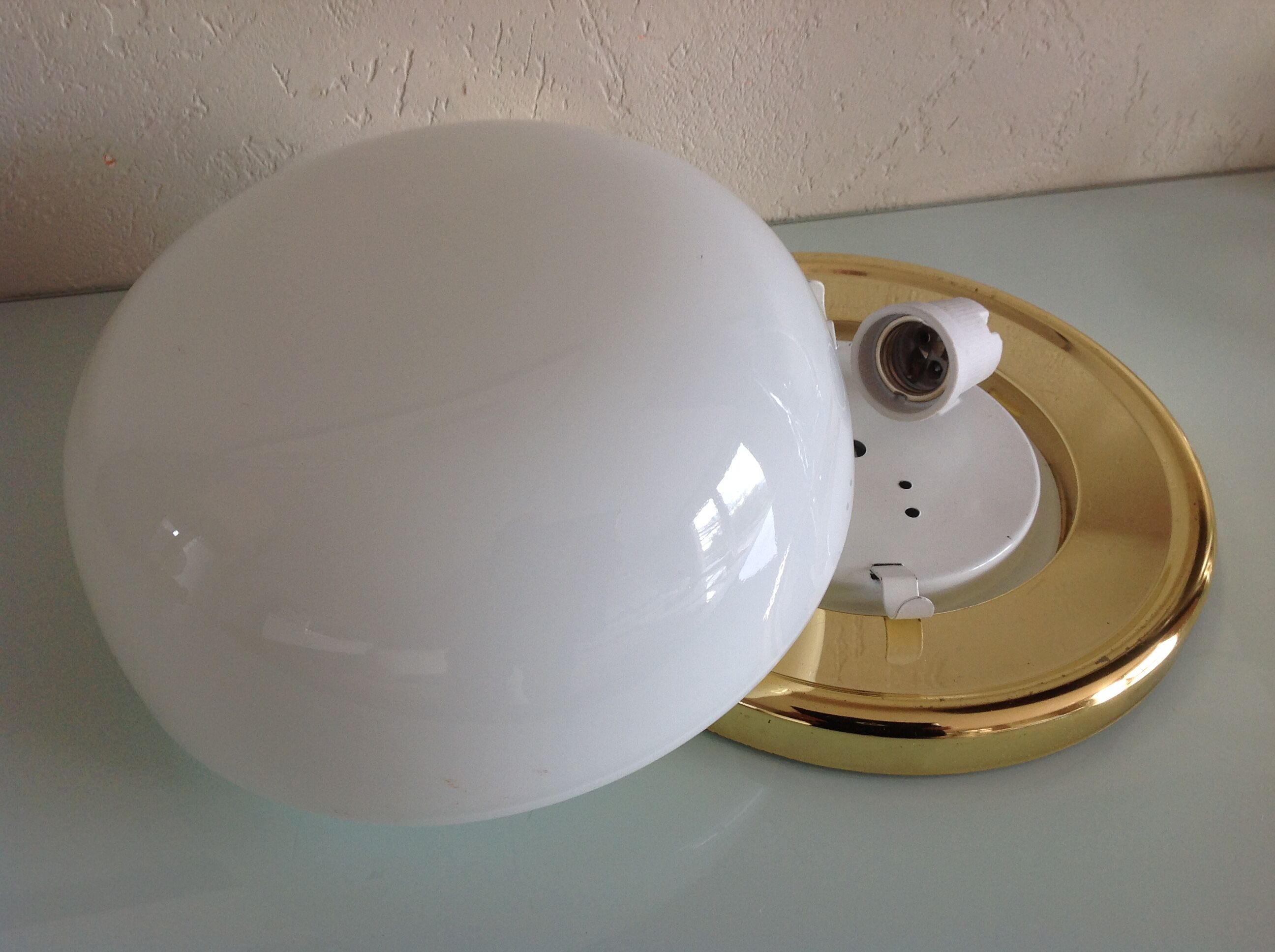 Half moon ceiling light in white opaline / vintage 70-80s