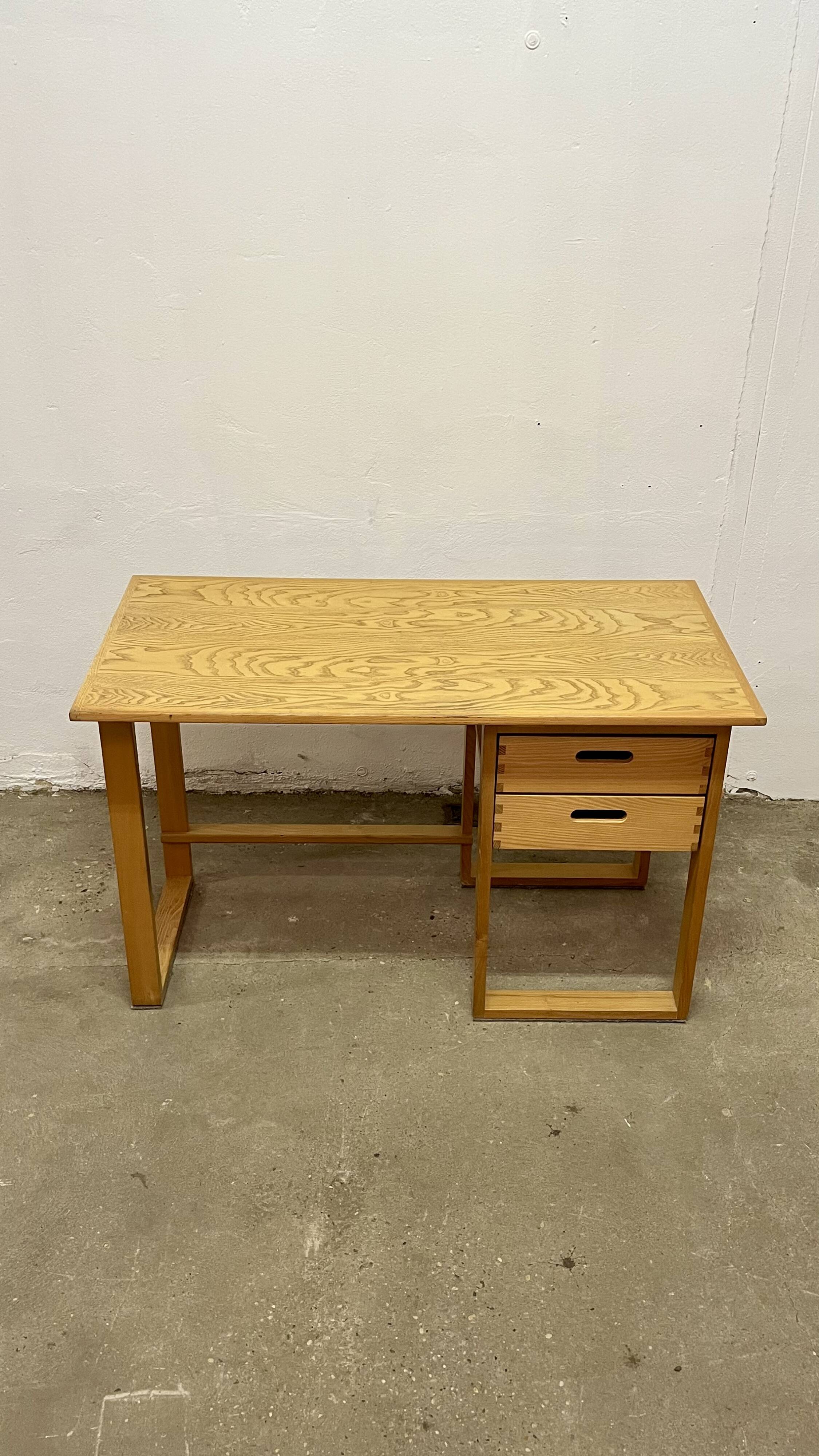 Vintage desk from the 70s/80s.