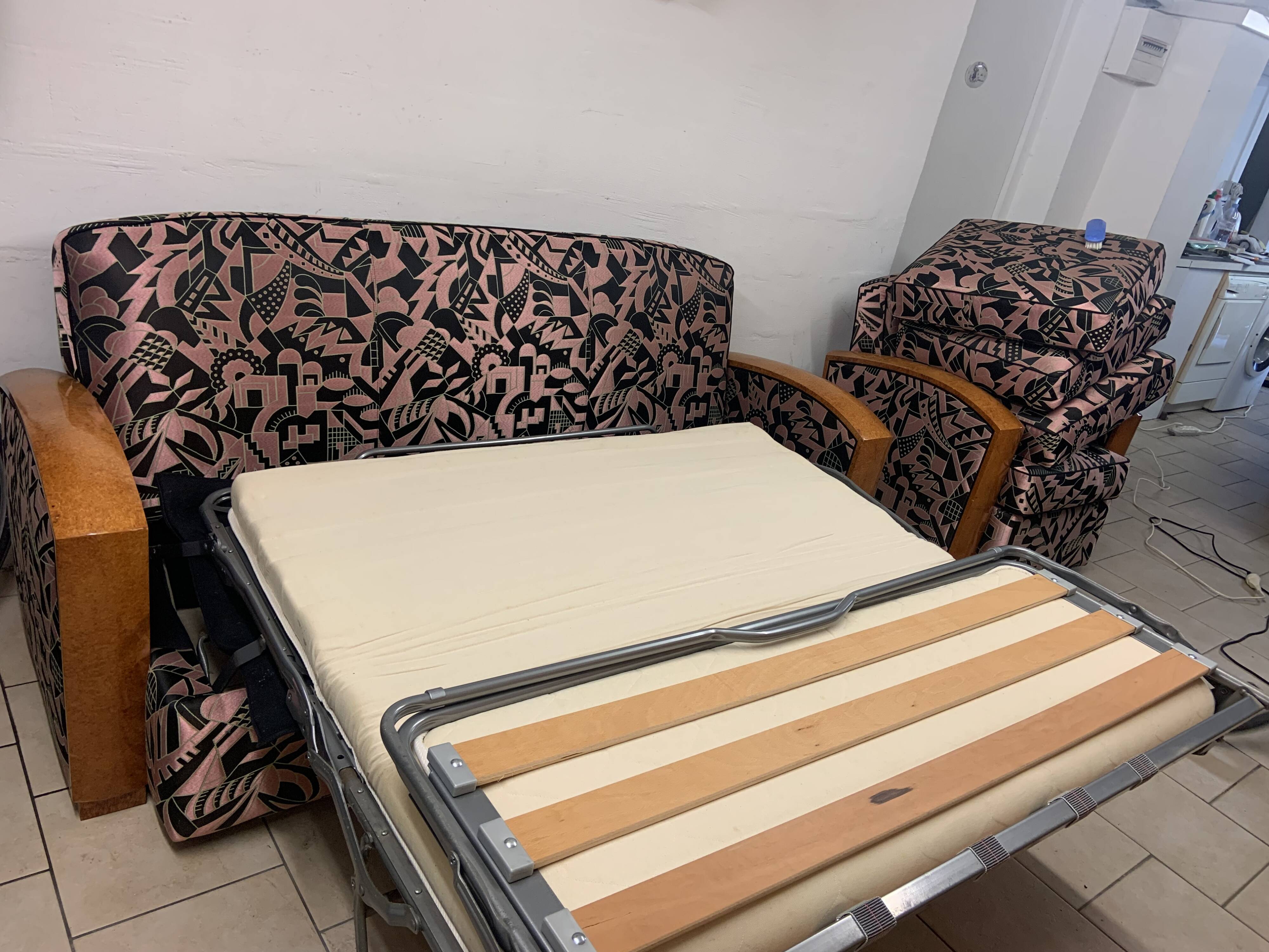 Convertible sofa and Art Deco armchair in Lelievre fabric.