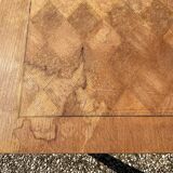 Extendable coffee table