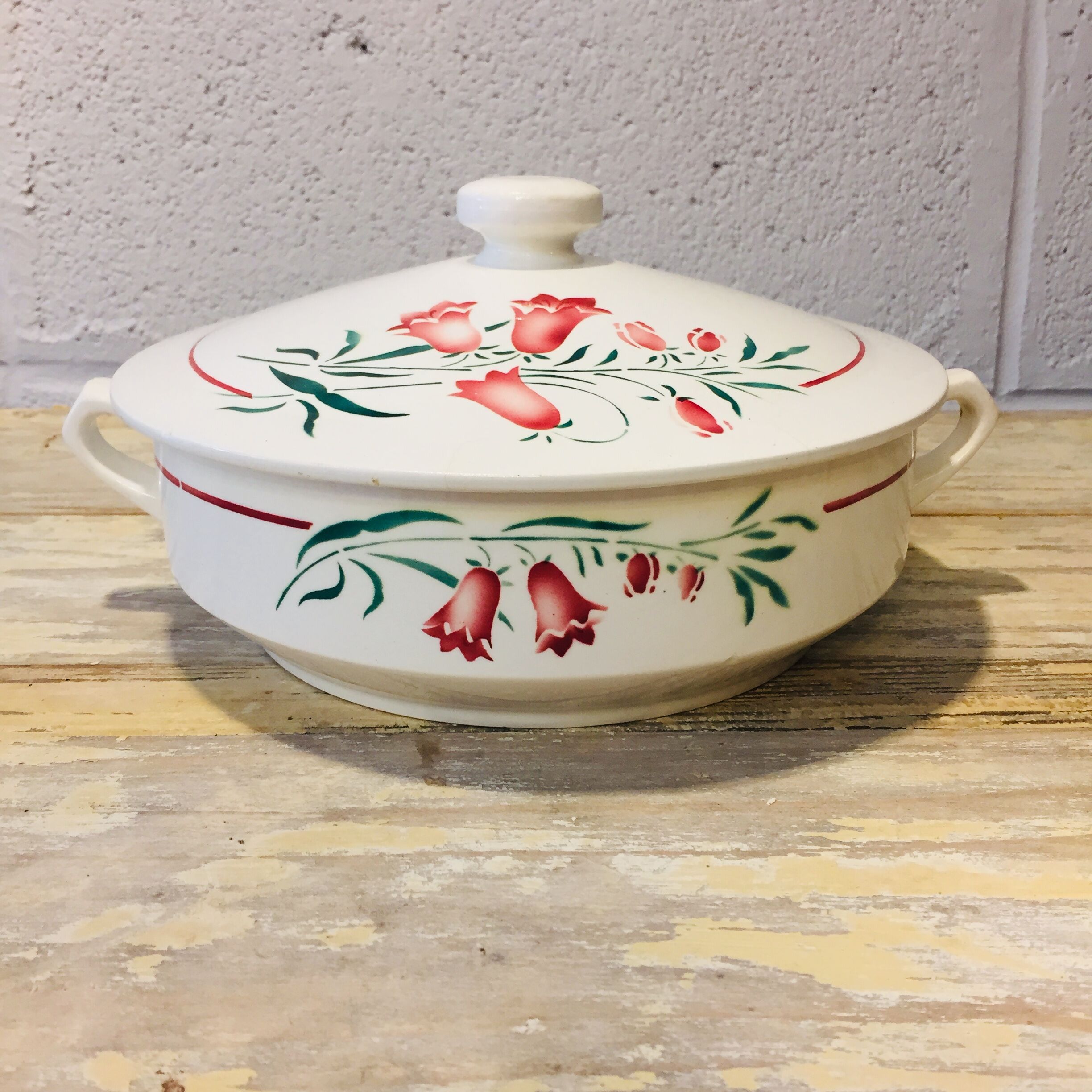 Saint Amand crockery set, Peg model