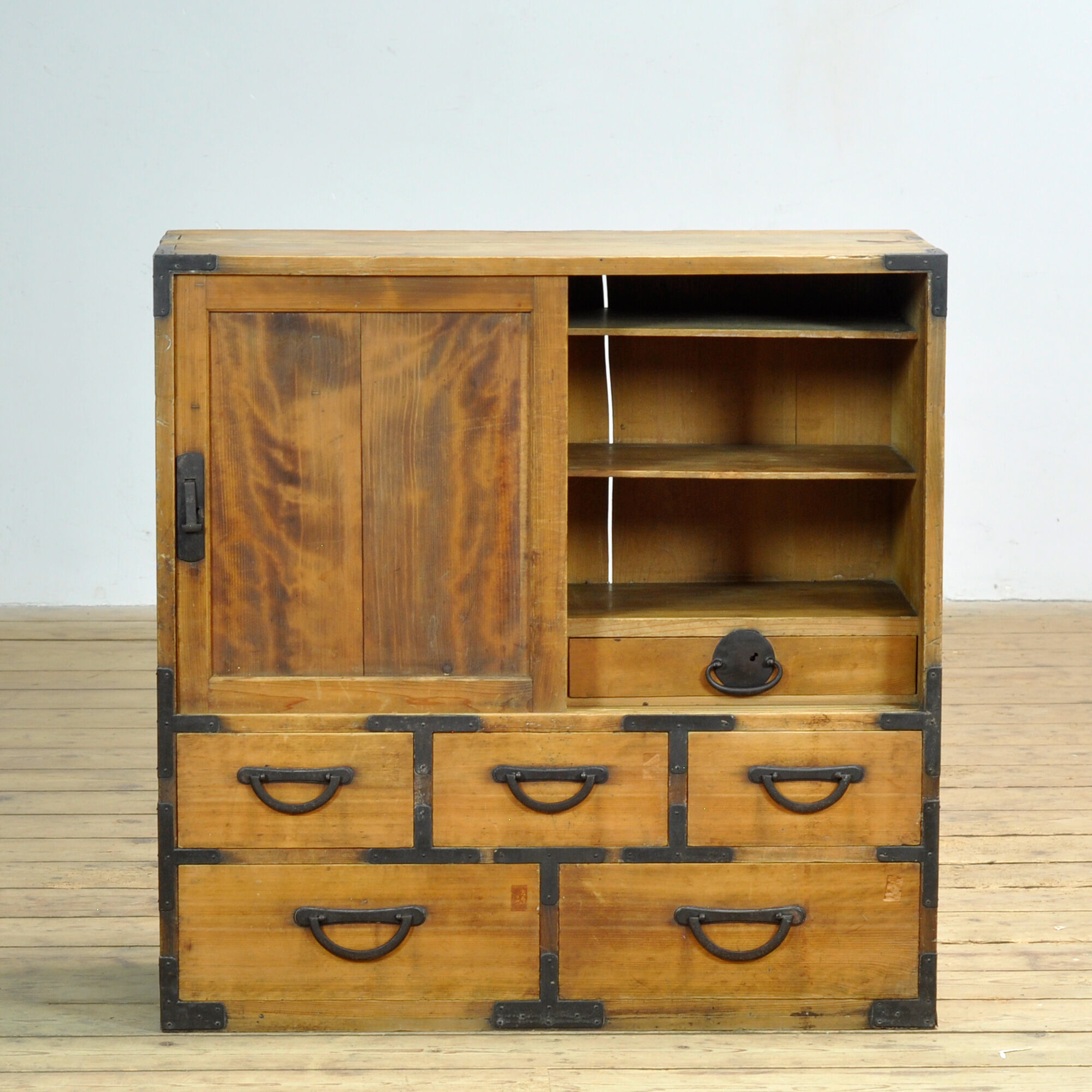 Japanese Tansu chest of drawers, circa 1900