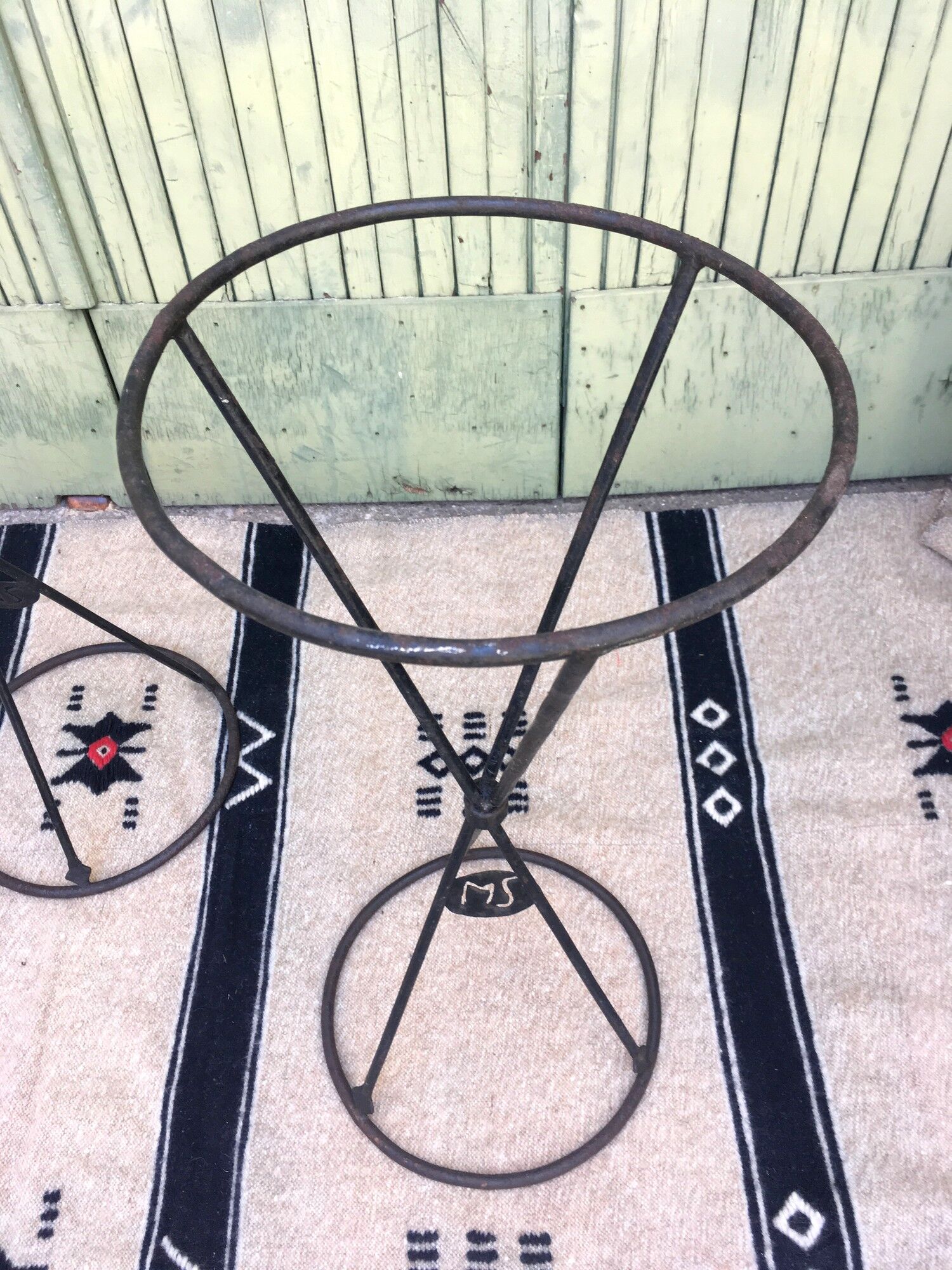 Plant holder diabolo 50s