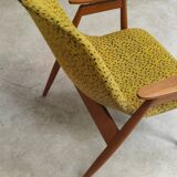 Paire de fauteuils résine et bois Jaune et Vert chiné par Miroslav Navratil