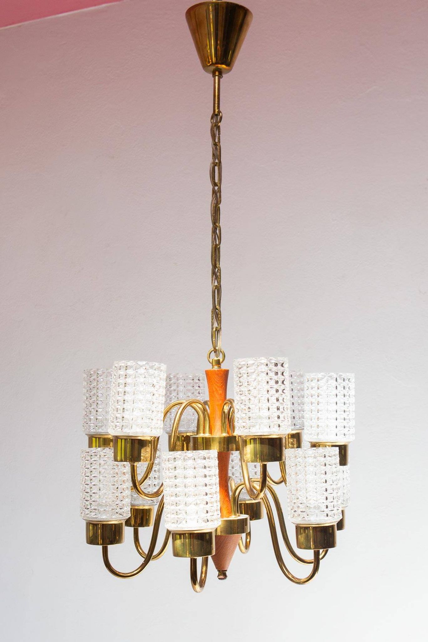 Swedish mid-century chandelier in teak with 12 tulips Eriksmalaglass (38 cm)