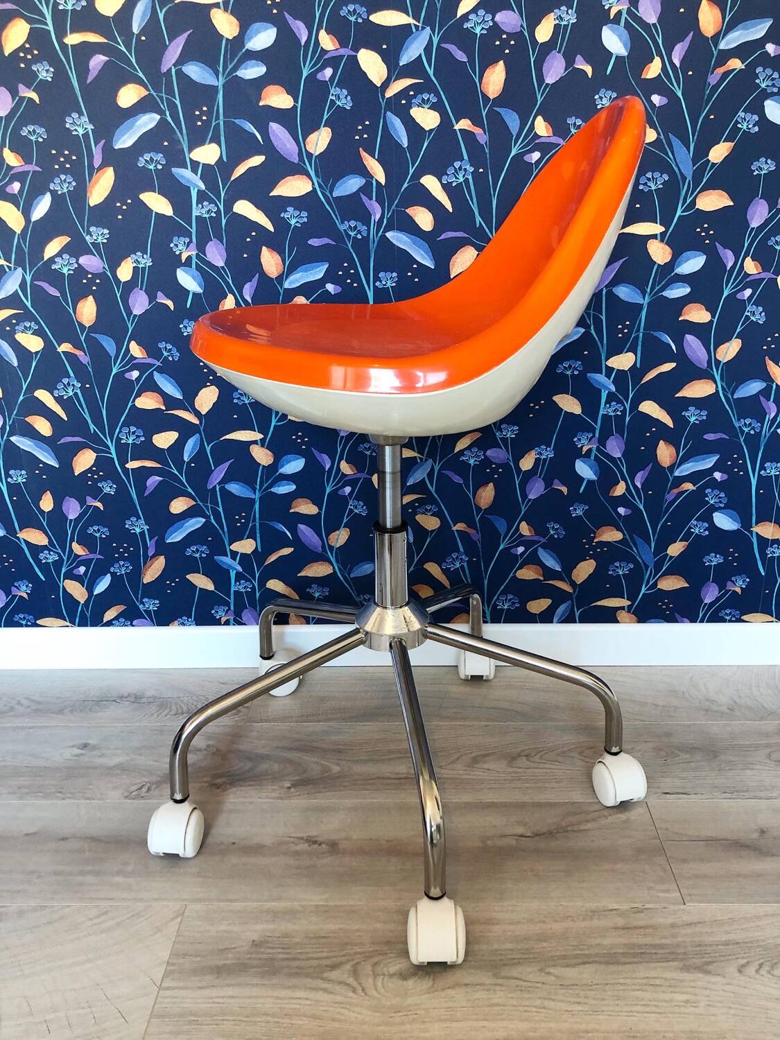 Vintage Armet Greta Chair