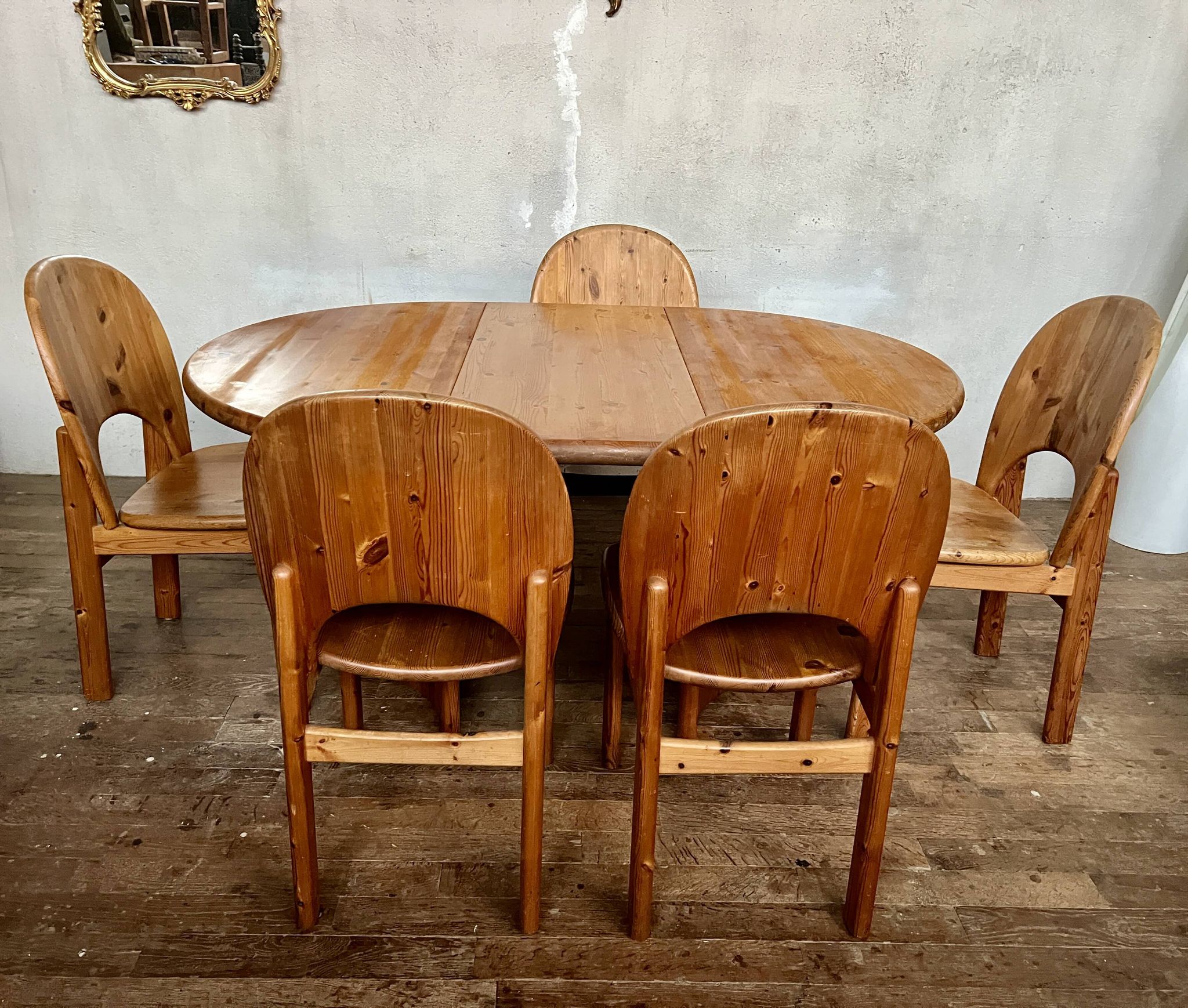Large Scandinavian pine table - 6 chairs