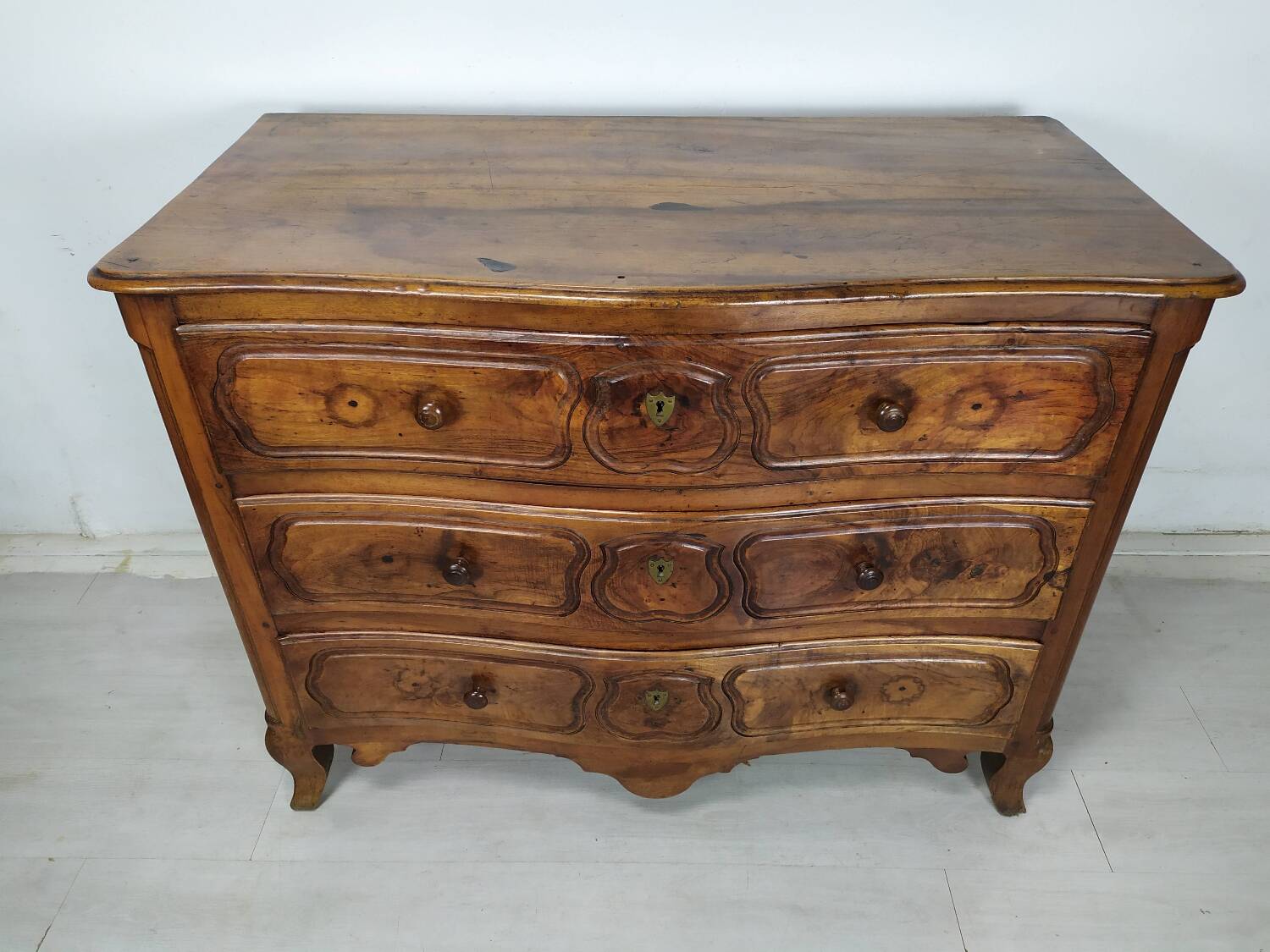Louis XV chest of drawers