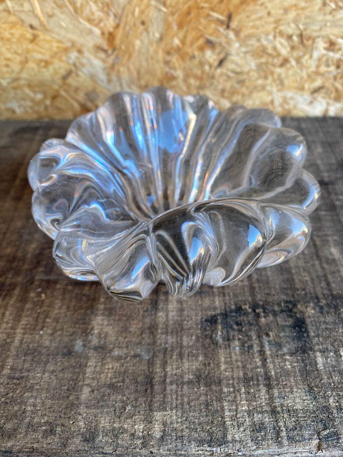 Vintage twisted crystal ashtray in the style of daum #d956