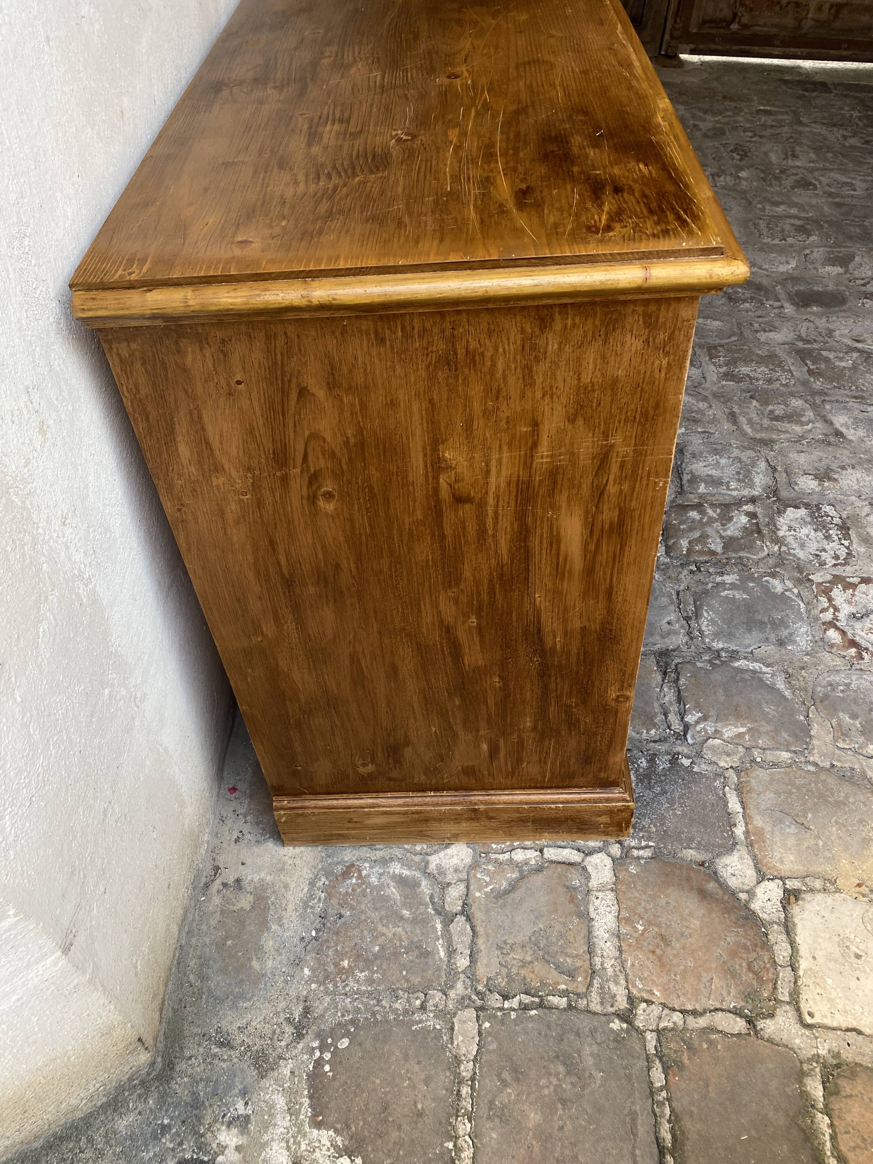 Solid natural pine chest of drawers with 5 drawers