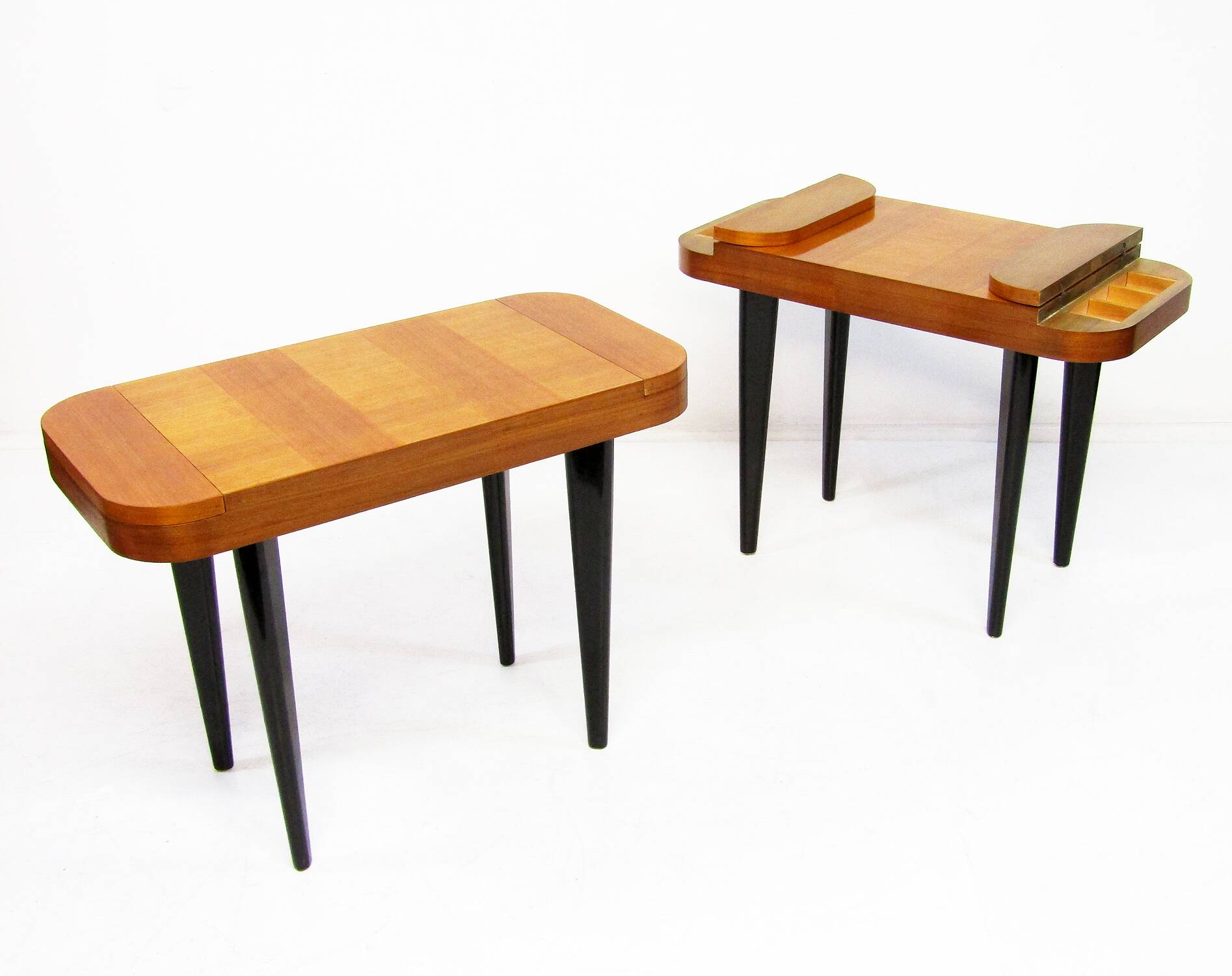 Two Paldao Line Art Deco End Tables By Gilbert Rohde For Herman Miller, C 1940