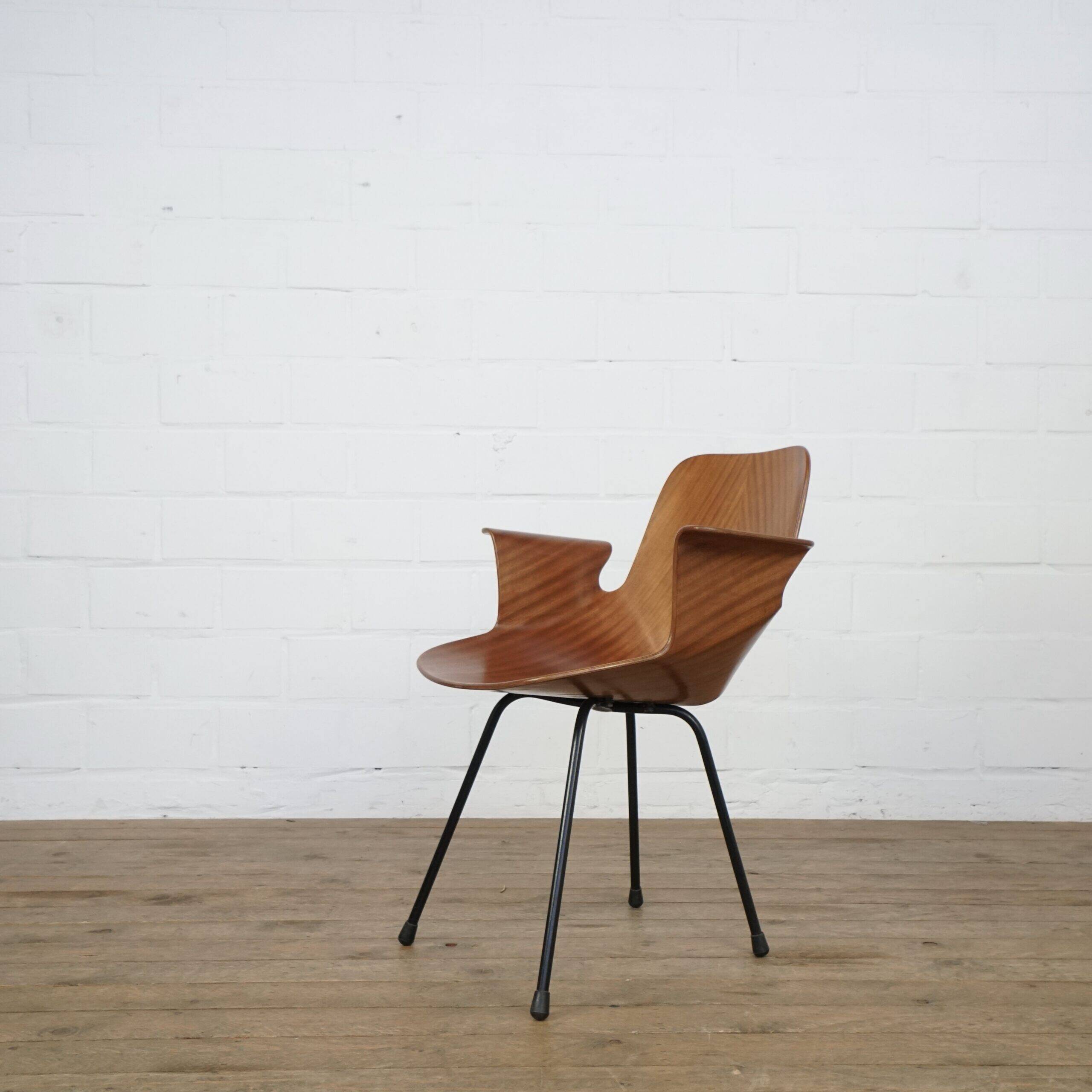 Set of 6 Italian Vittorio Nobili Medea chairs with armrests for Fratelli Tagliabue