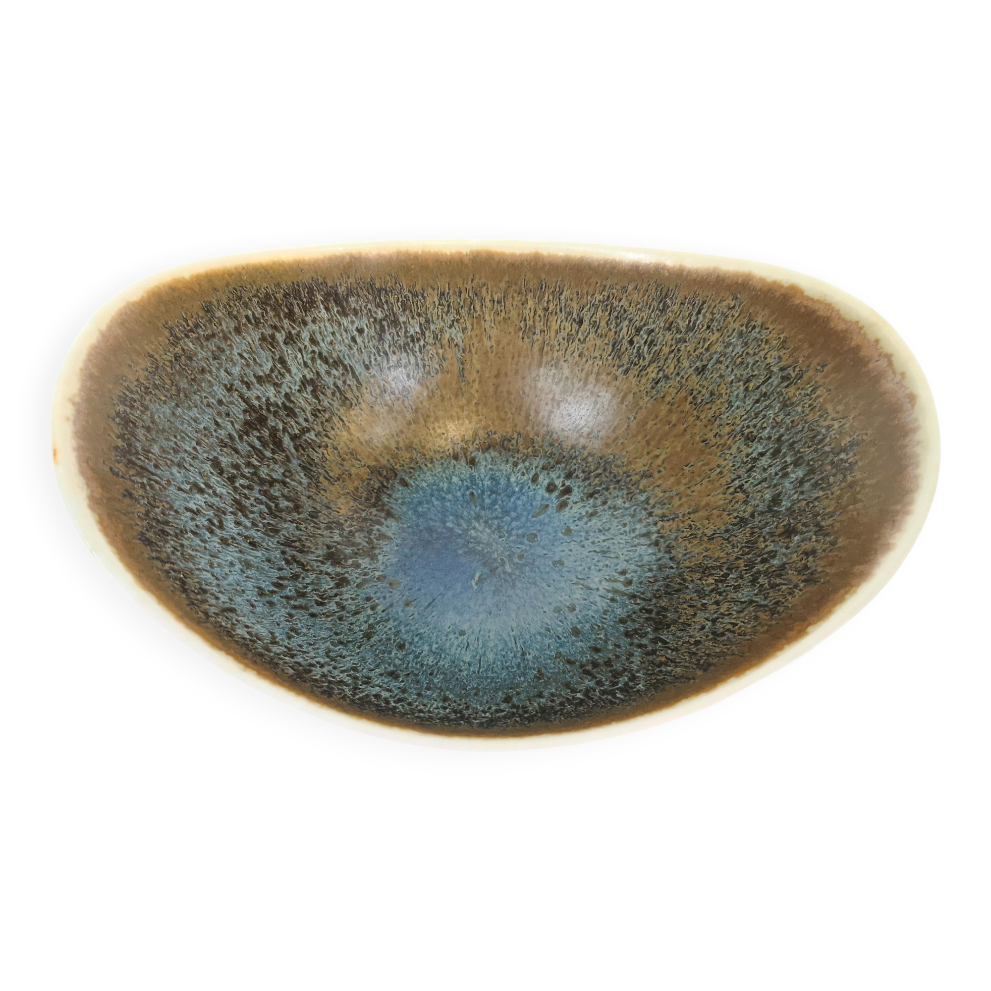 Mid-century pair of bowls by Rörstrand Sweden by Gunnar Nylund, 1950s.