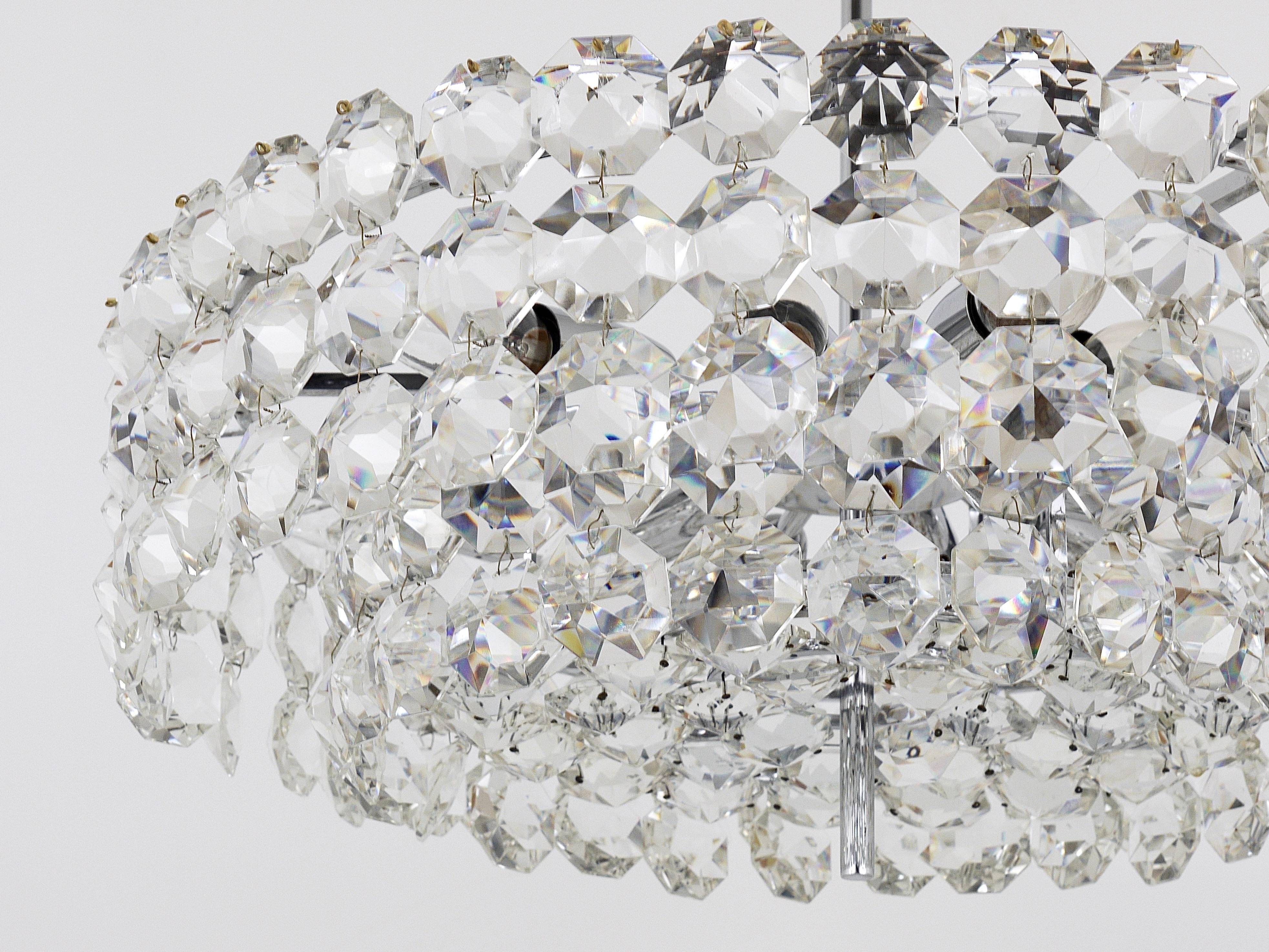 Grand lustre en laiton nickelé Bakalowits avec cristaux en diamant, Autriche, 1950