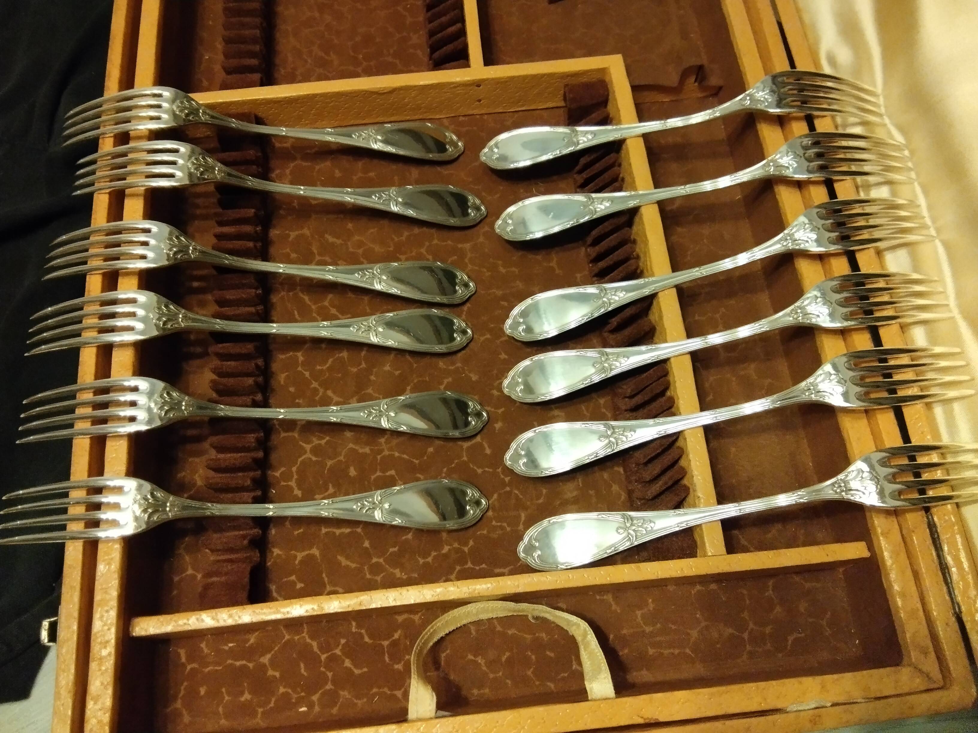12 silver-plated dessert forks by Félix Frères