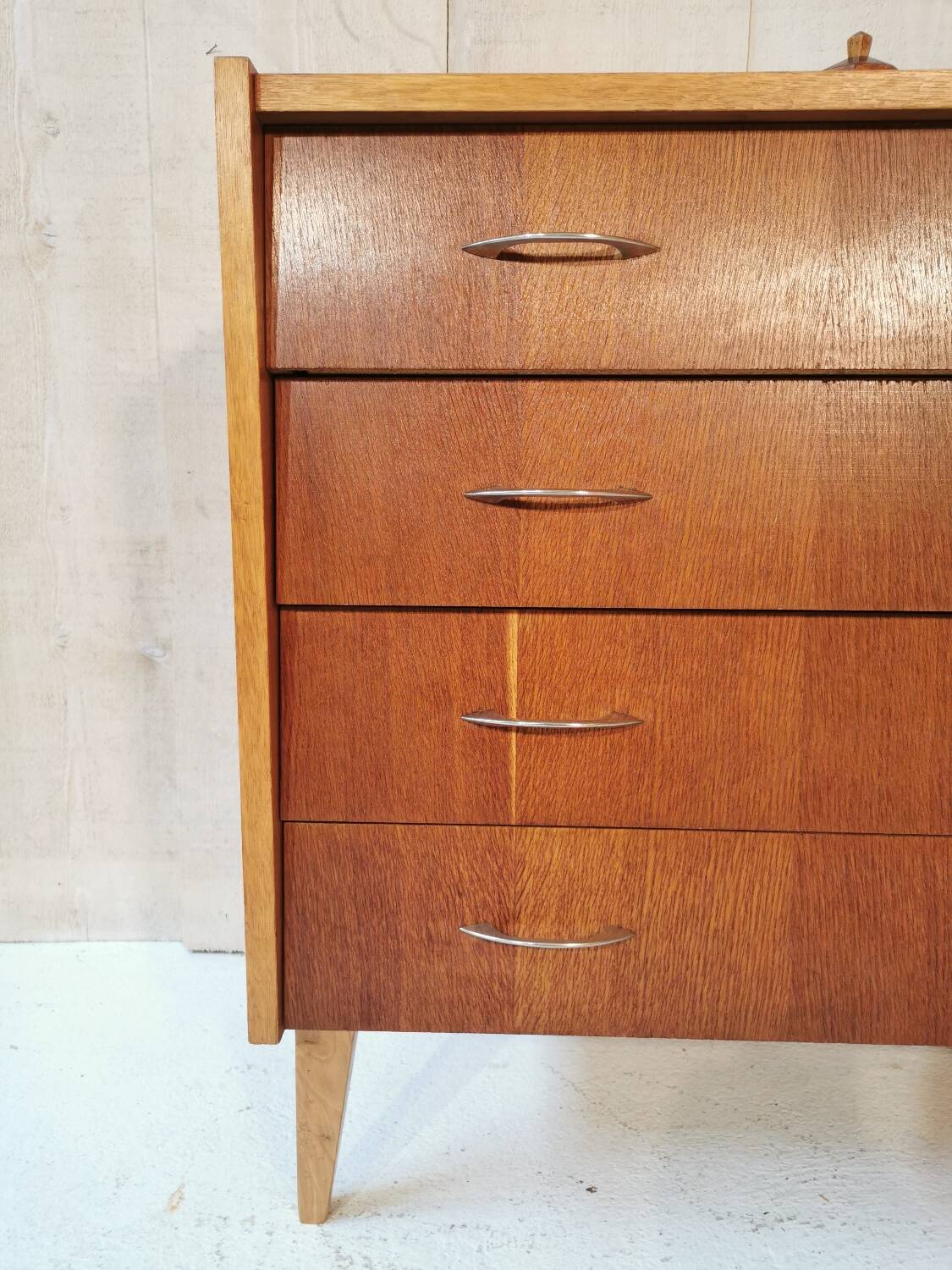 Commode vintage