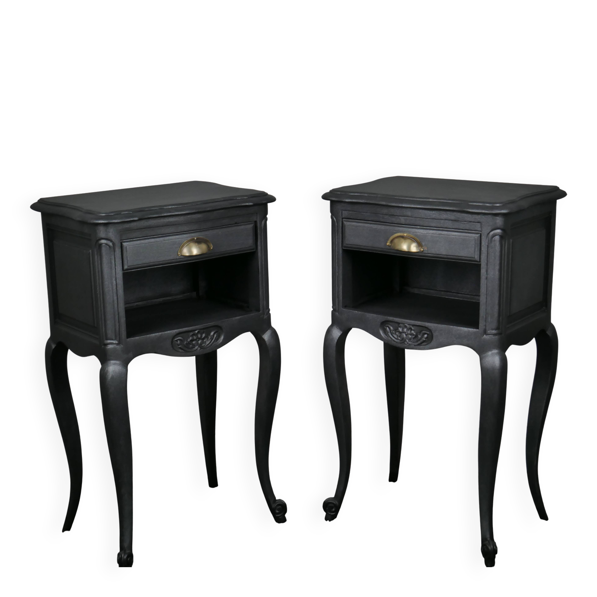 Vintage bedside tables – Louis XV style