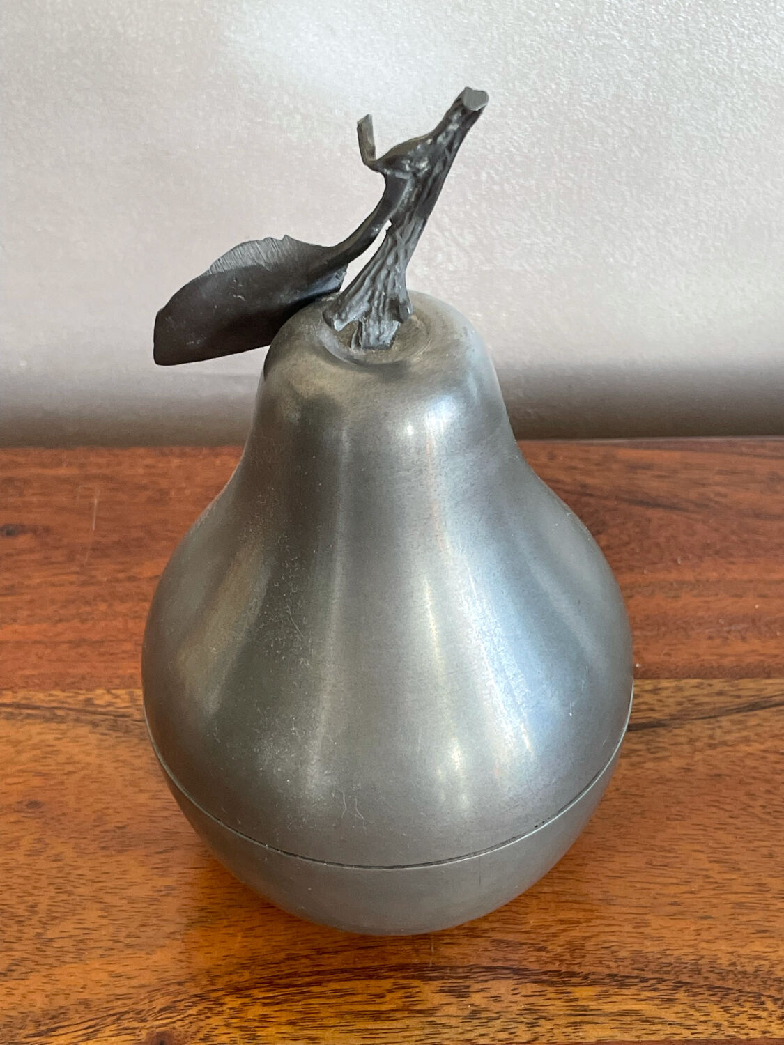 Boîte Poire en étain