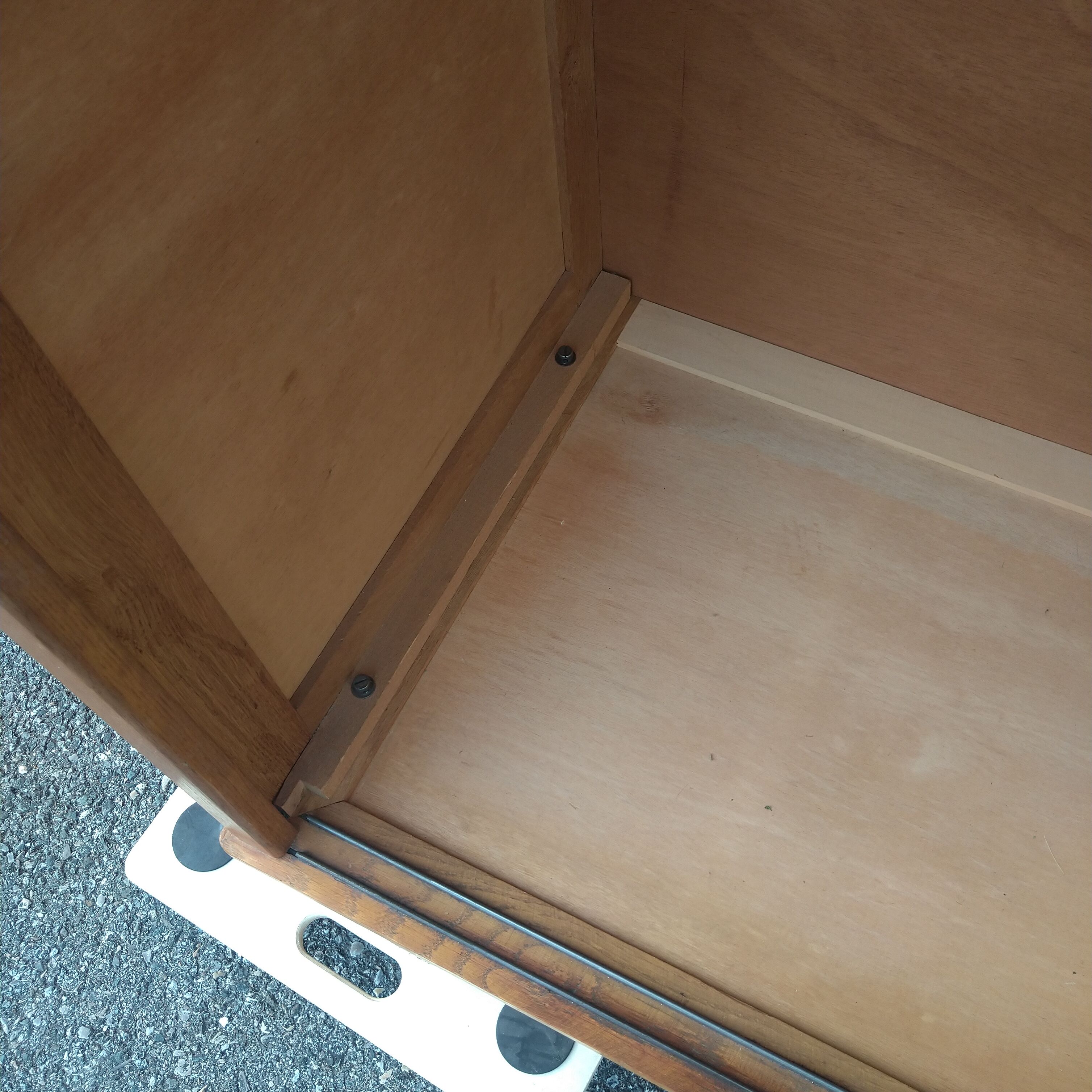 Armoire vintage