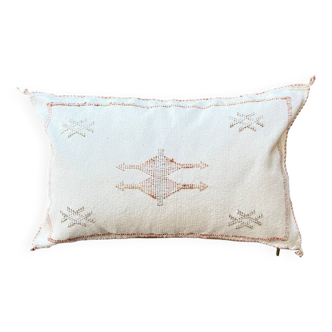 Sabra cushion