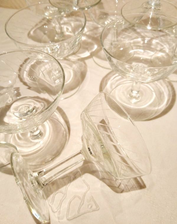 Lot de 10 coupes à champagne cristal taillé
