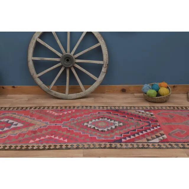 Tapis couloir vintage turc fait main en laine et coton rose des années 1970 104x358