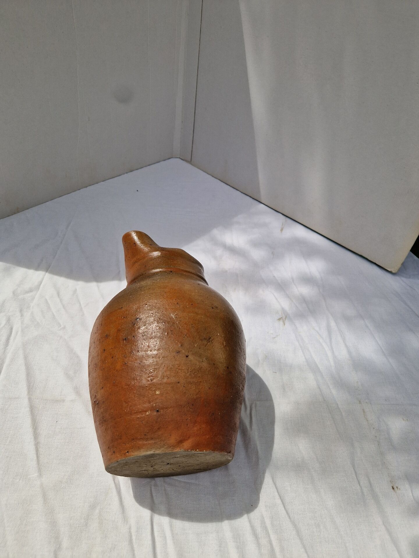 Ancienne cruche de ferme en grès; pichet à eau, vins, cidre... en grès