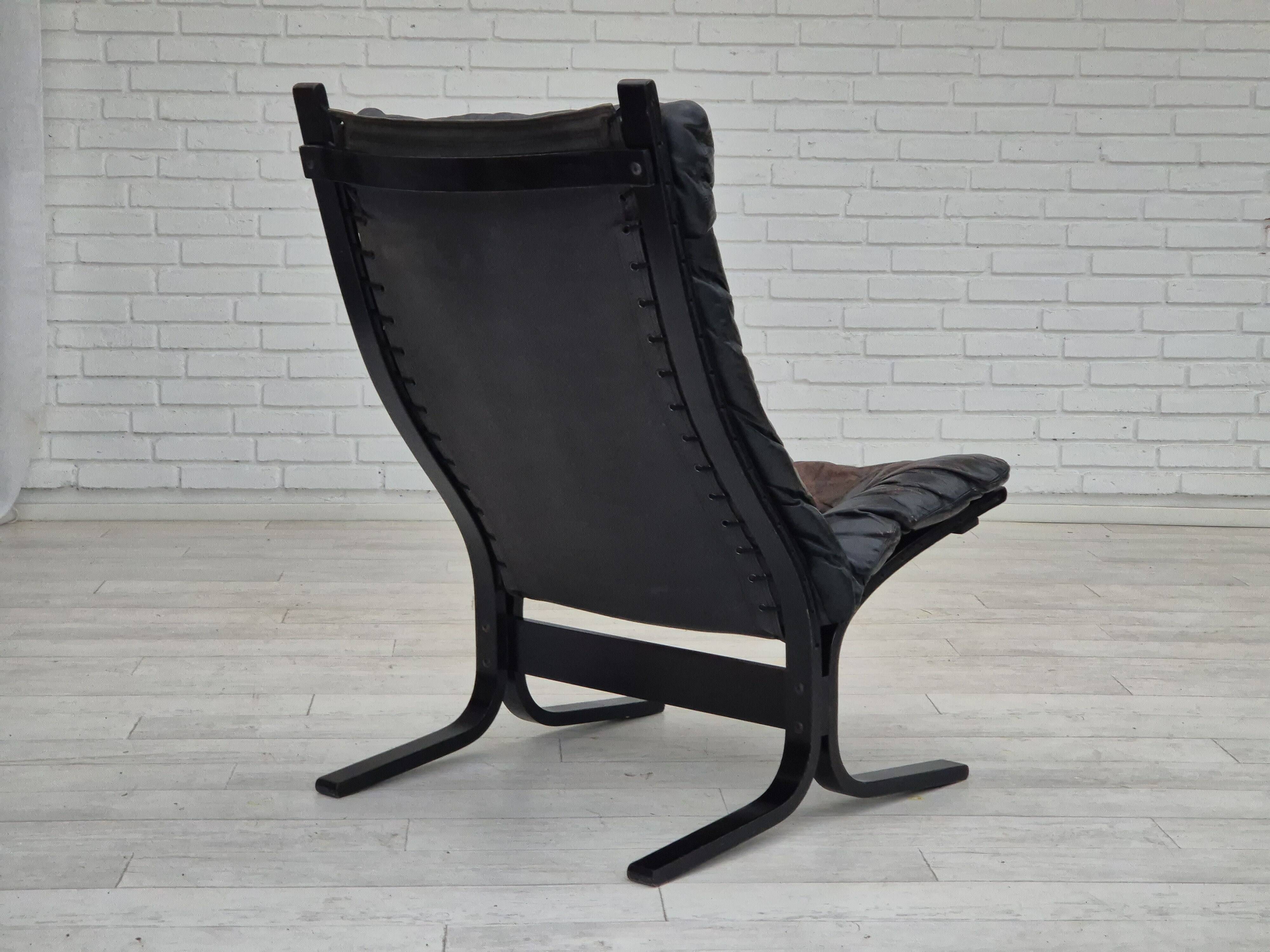 1970’s, Norwegian design, "Siesta" lounge chair by Ingmar Relling, black leather, bentwood.