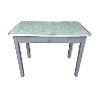 Table de cuisine des années 50