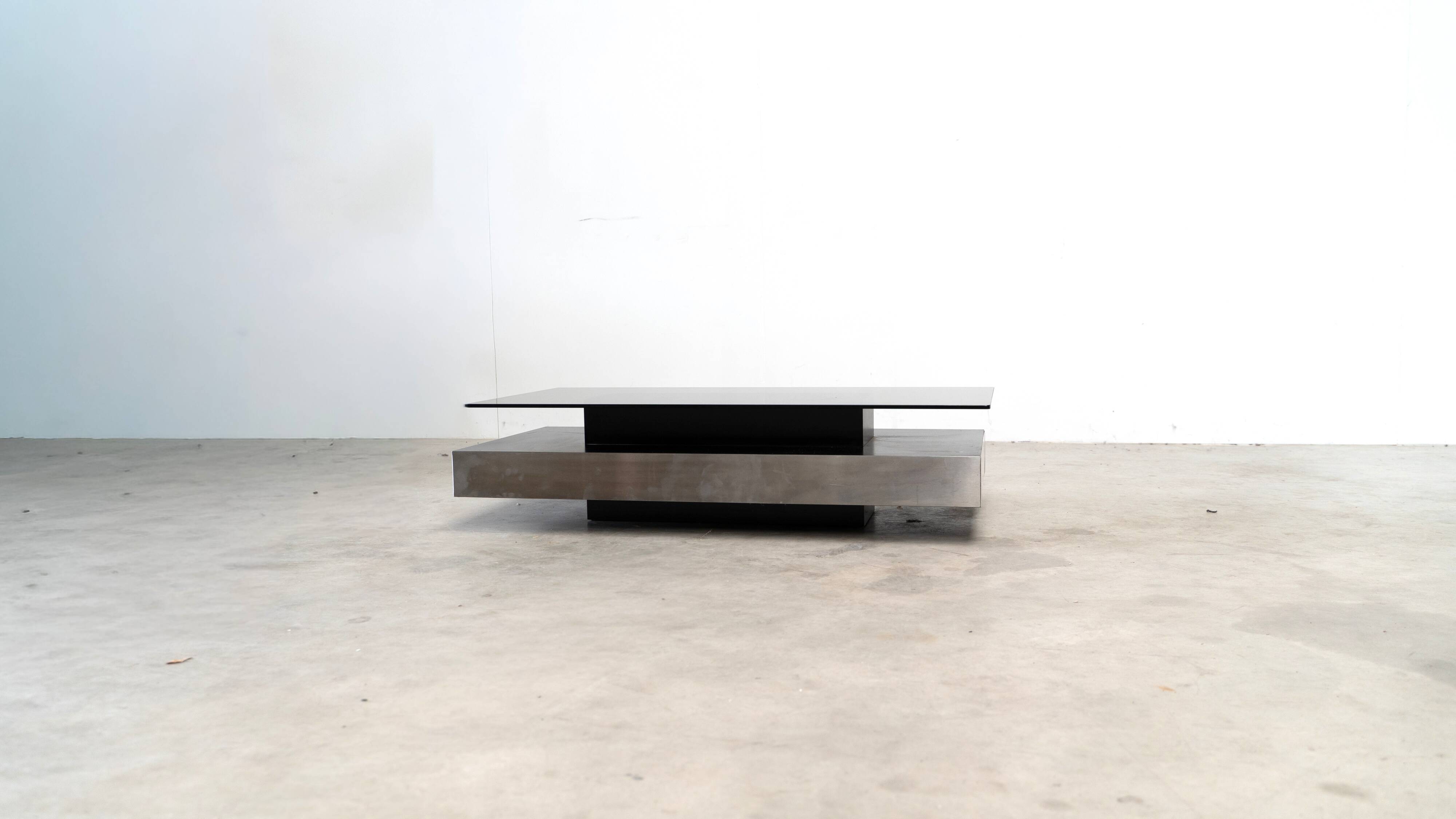 Table basse à deux niveaux par Roche Bobois