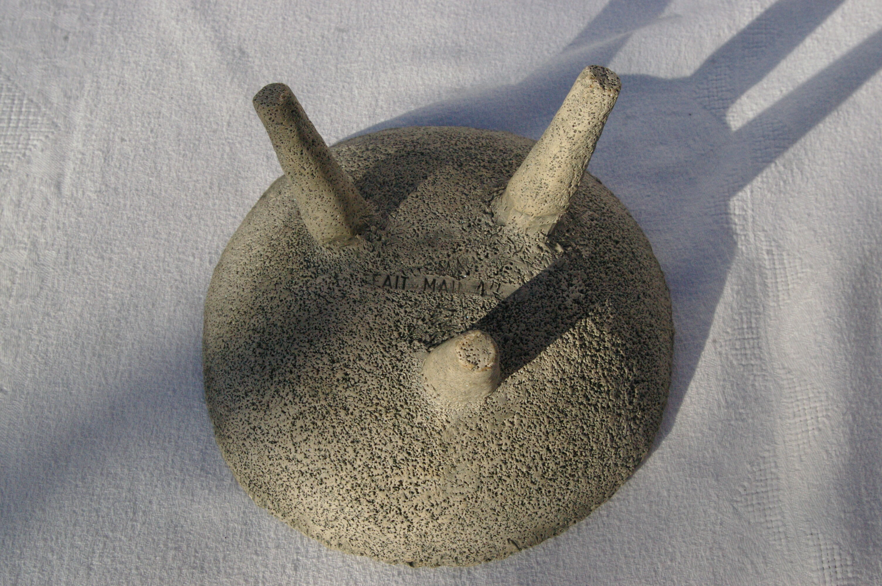 Vintage tripod cut ceramic lava way and rock decoration