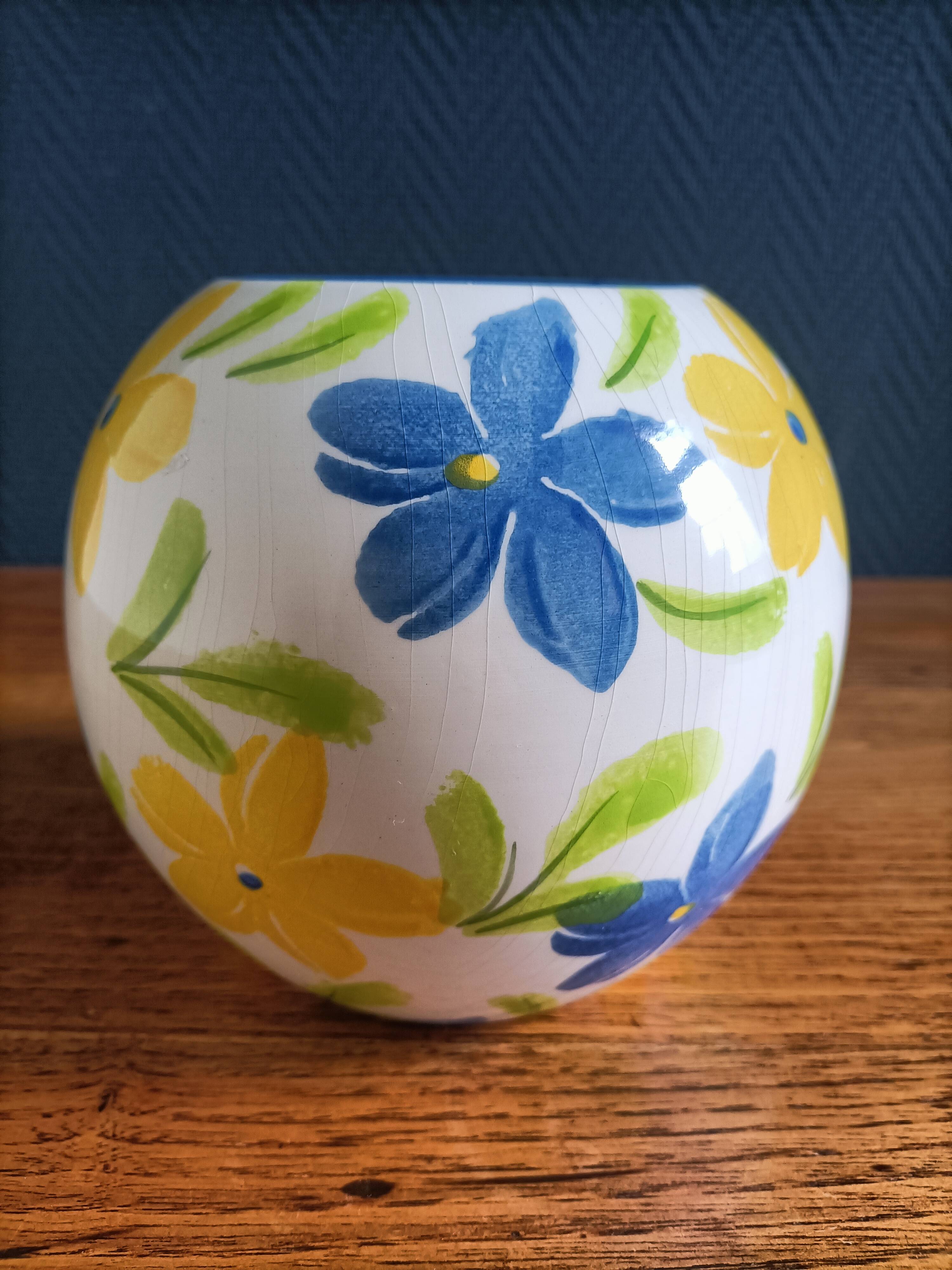 Hand-decorated round flower vase