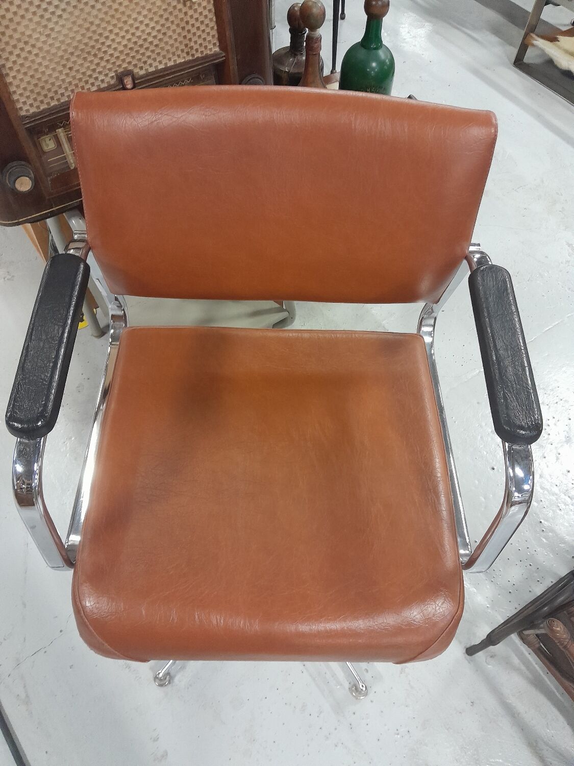 Swivel chair