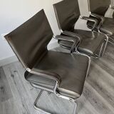 Set of 6 Uno chairs in grey leather on tubular chrome cantilevered frames