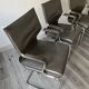 Ensemble de 6 chaises Uno en cuir gris sur piètement tubulaire chromé en porte-à-faux