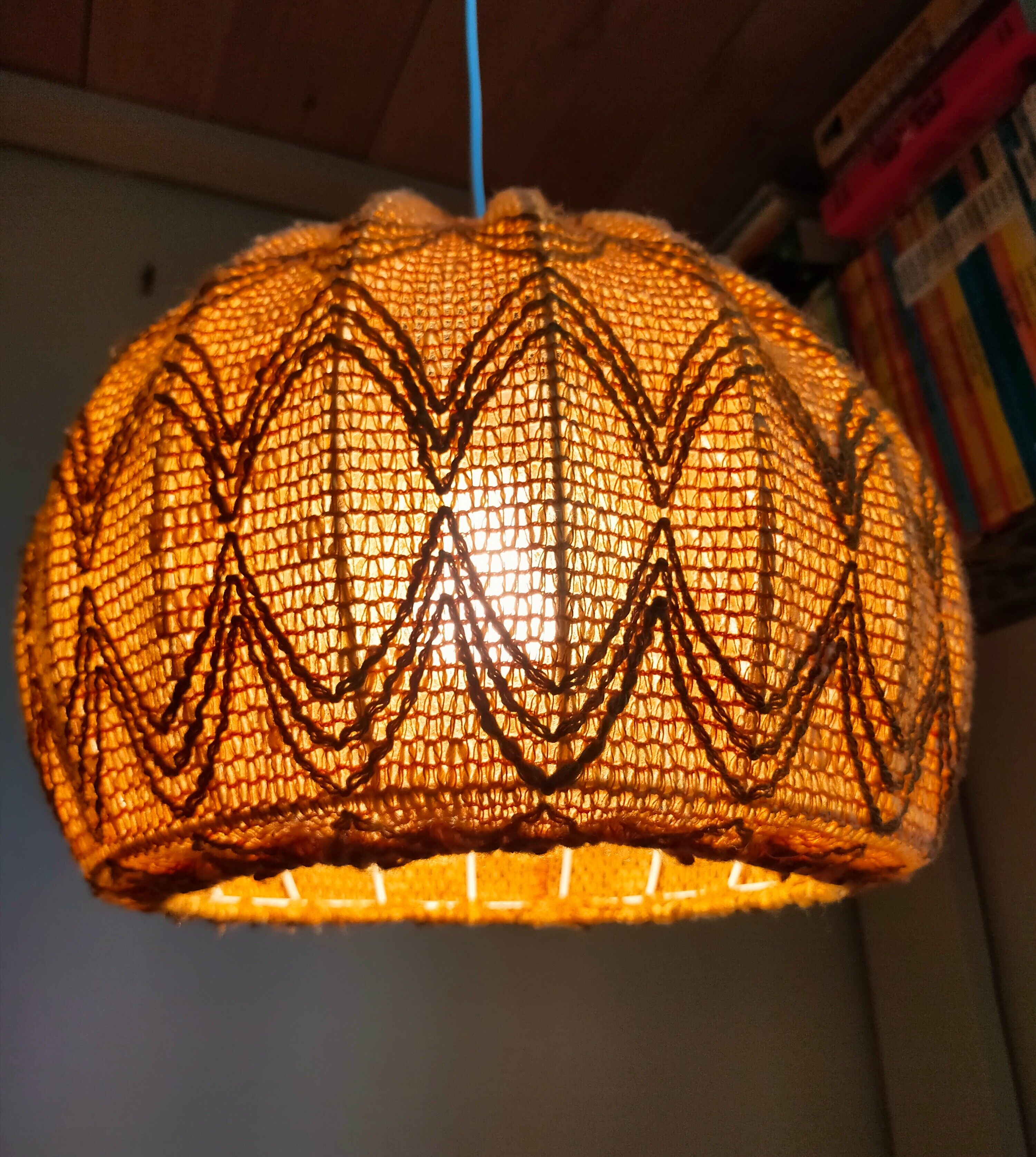 Vintage knit lampshade pendant lamp