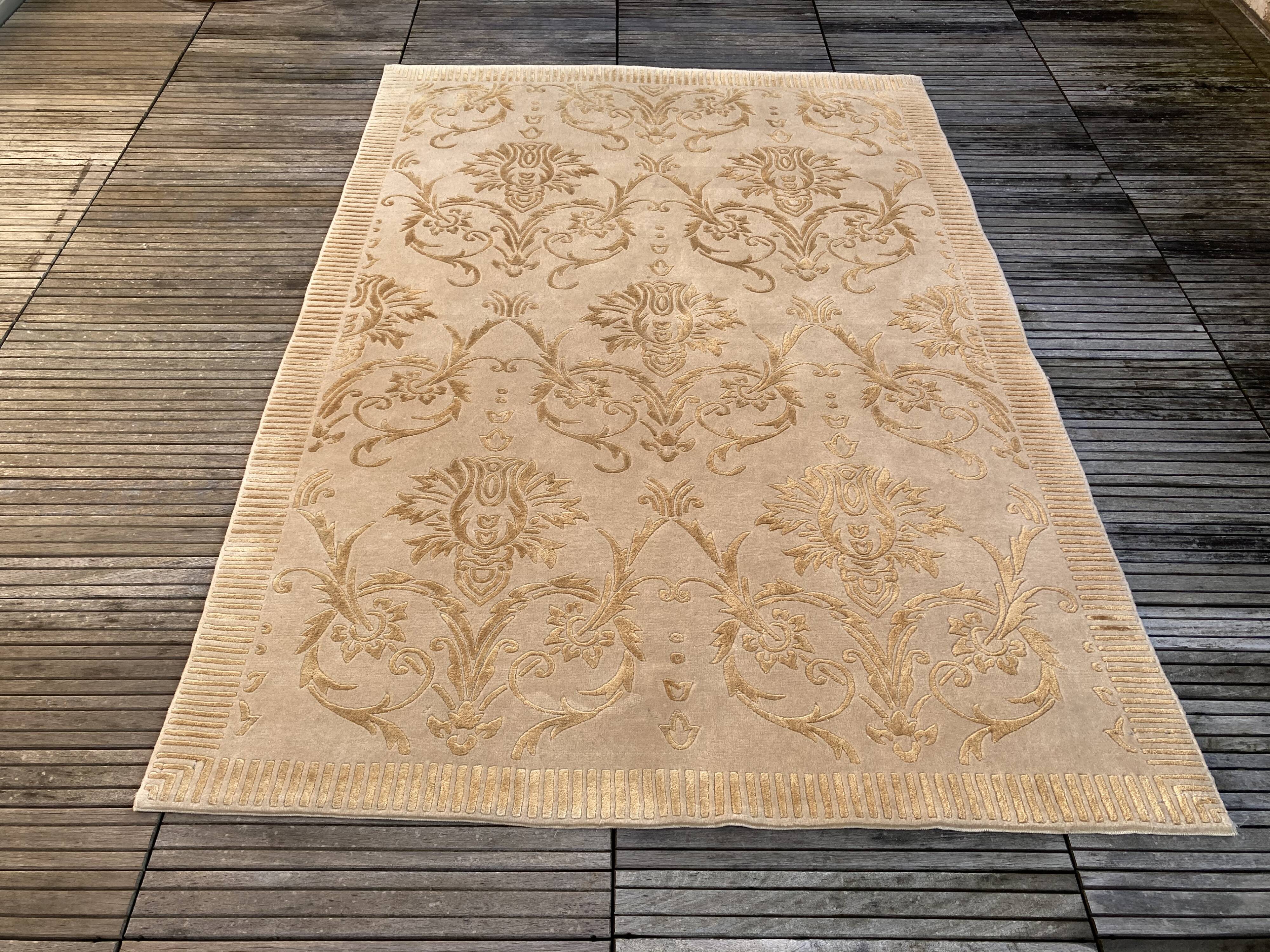 Wool and Silk Rug from Nepal 180x120 cm