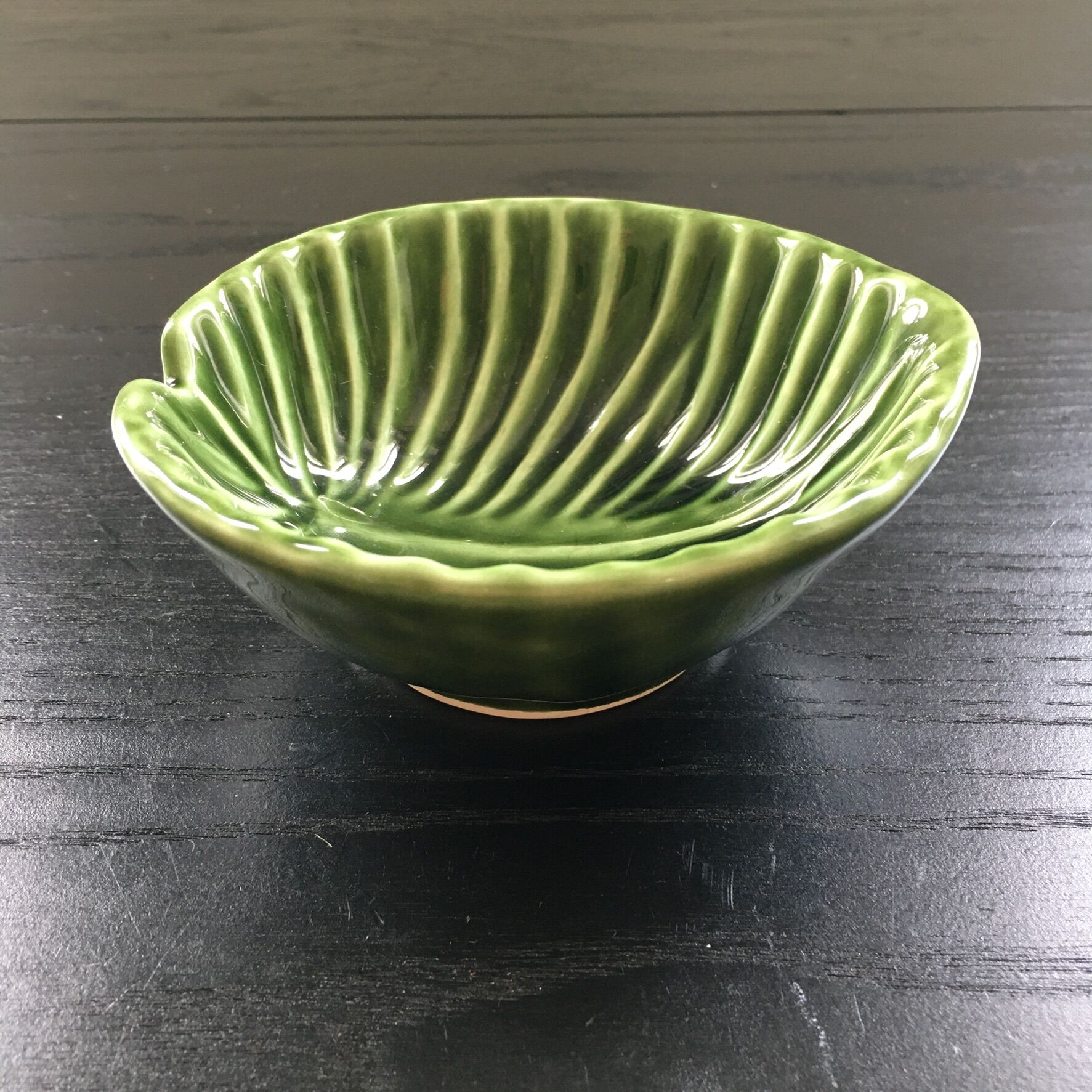 Green leaf cup