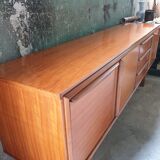 Teak sideboard of the Maison Emgé