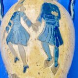 Vase breton ancien en grès décor couple breton et vue d'Auray signé