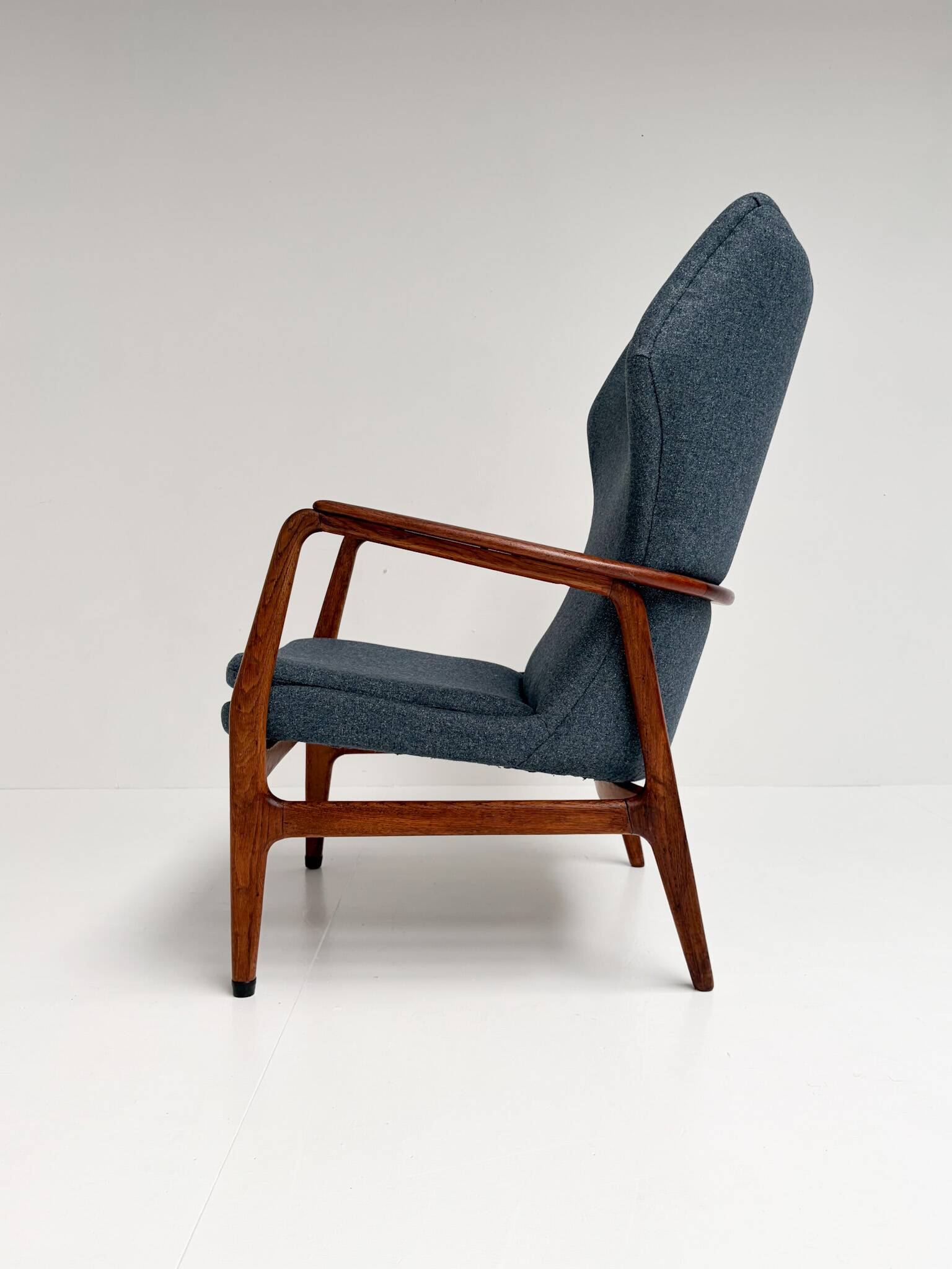 Re upholstered Edith (men’s) armchair by Bovenkamp, 1960s