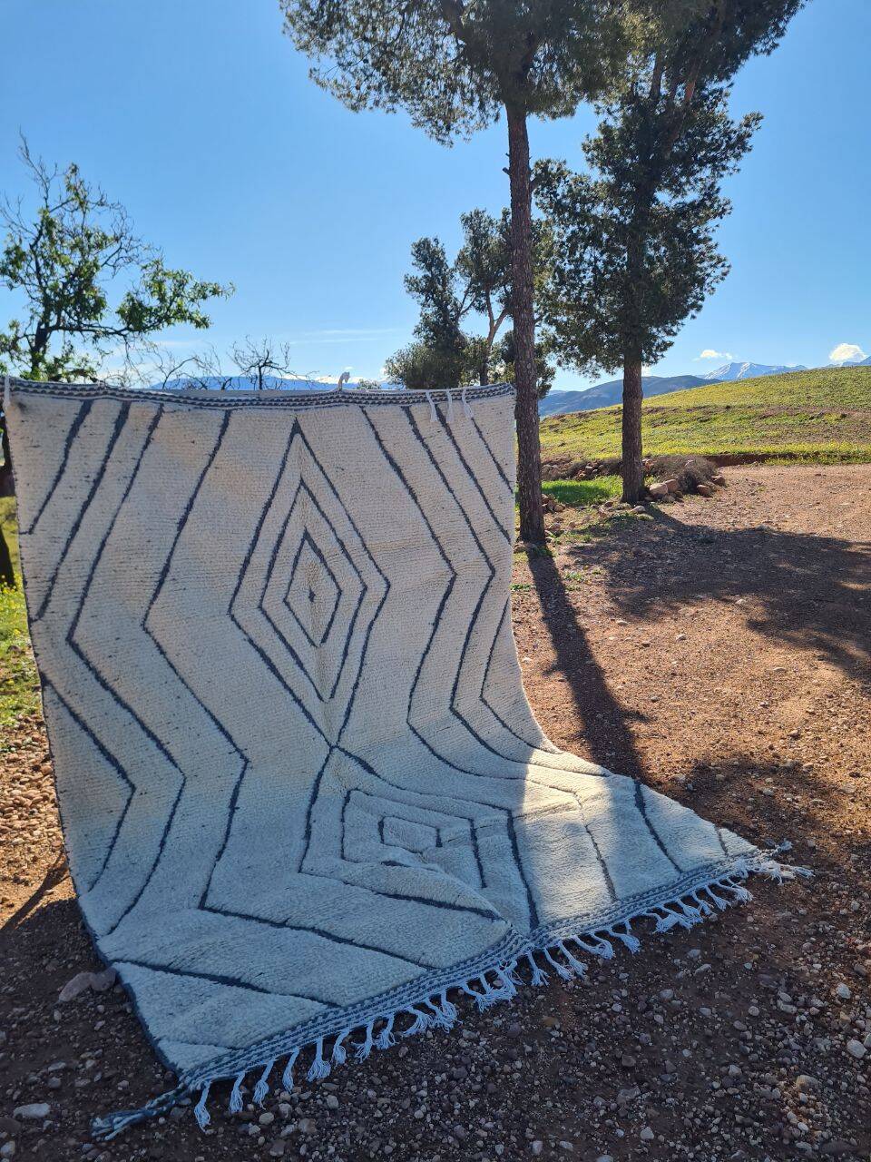 Handmade wool Berber rug 300X200 cm