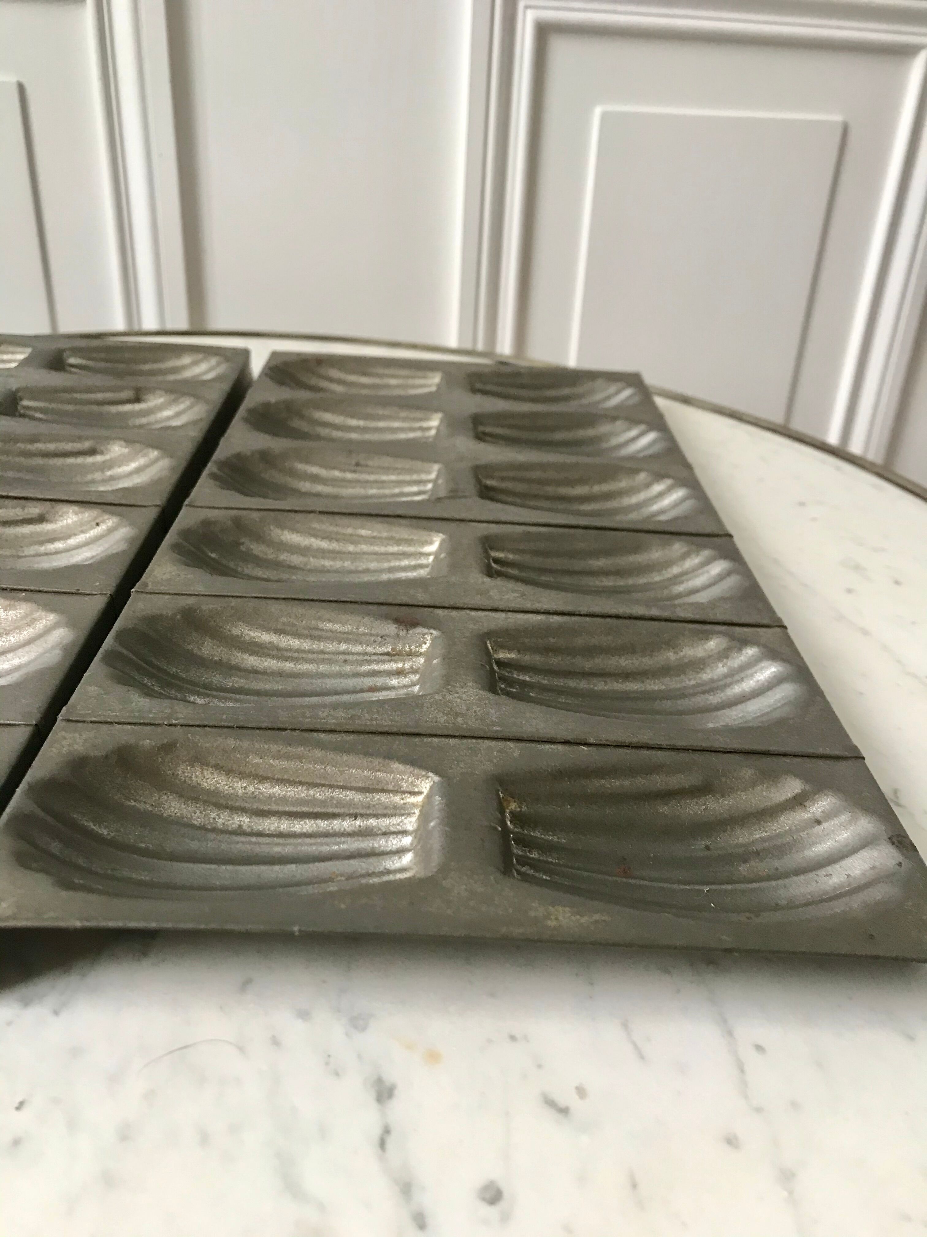 Duo de moules à madeleines anciens début xxème